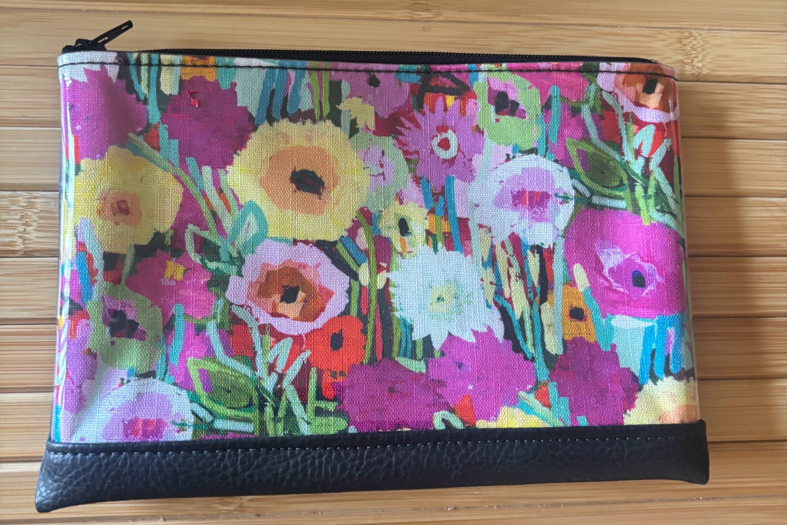 NEW Anna Blatman  Laura  Zip bag