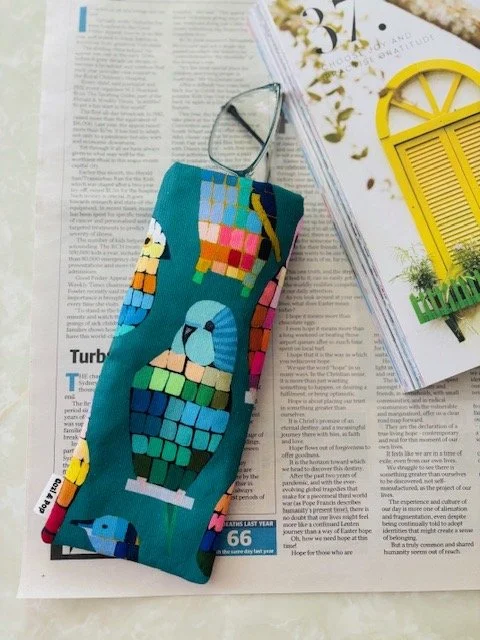 NEW Anna Blatman All The Birds Sunglass Pouch