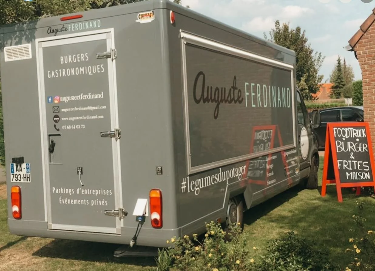 Un food truck en 2016.
Une aventure humaine qui continue en 2026.
Merci &agrave; ceux qui sont l&agrave; depuis le d&eacute;but,
et &agrave; tous ceux qui nous ont rejoints en chemin 🤍