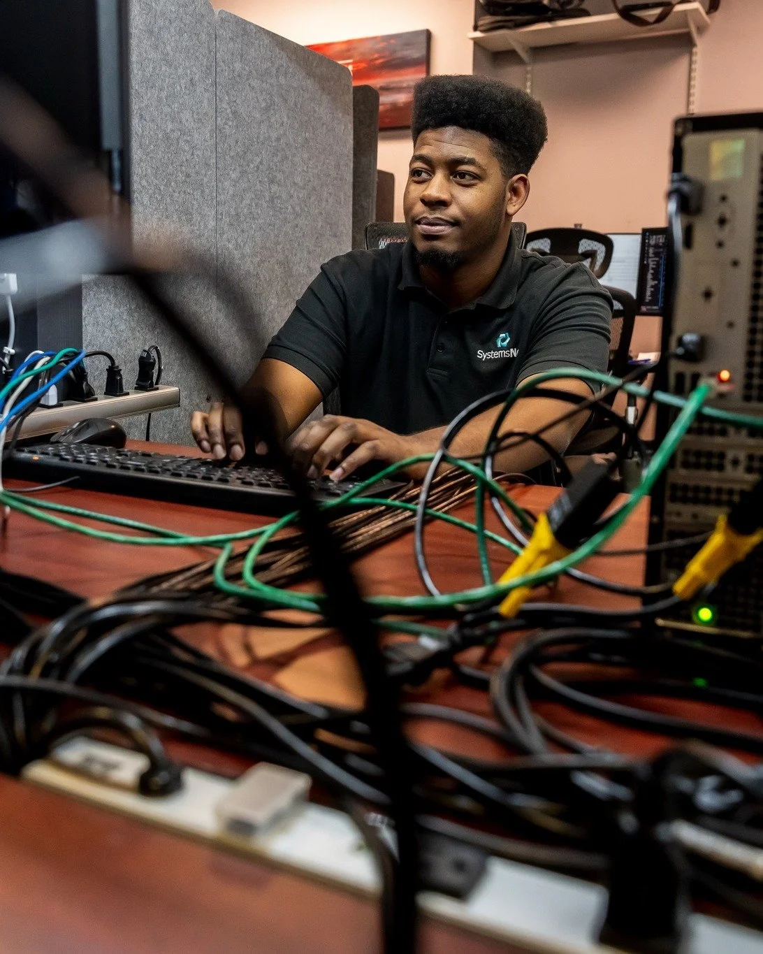 Wondering if it&rsquo;s the right time for a branding shoot? If your photos no longer match your business growth, your vibe, or the clients you want to attract, it&rsquo;s time. DM to get started!