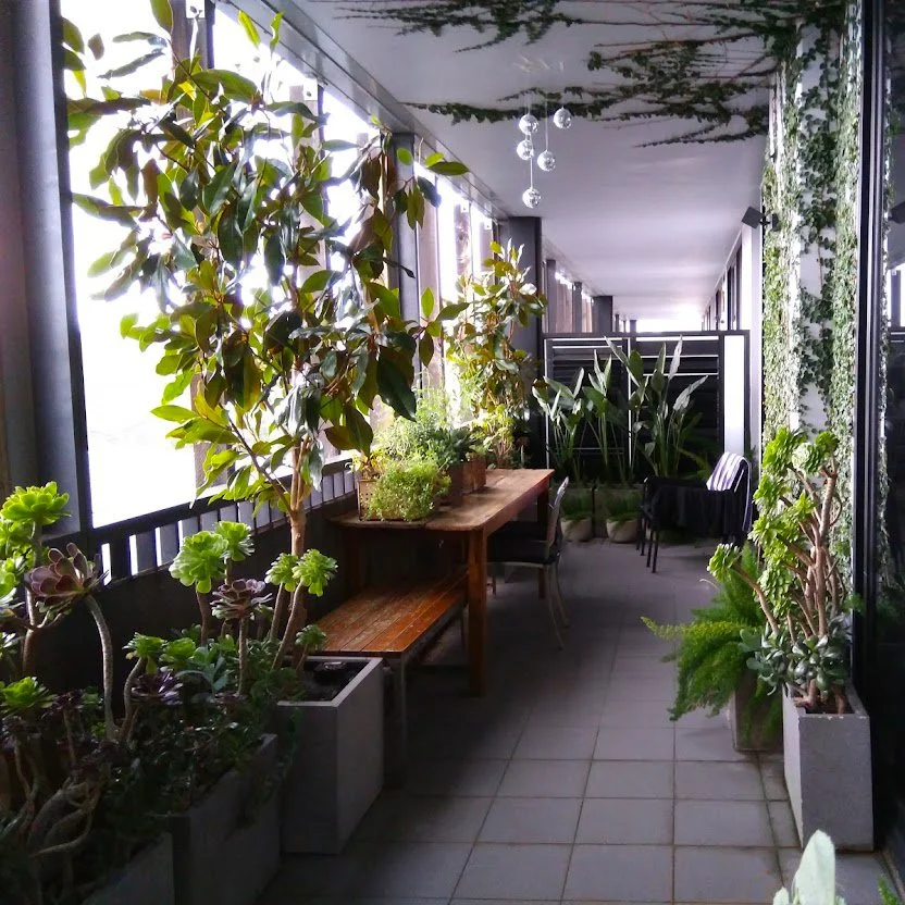 balcony redone pic.jpg