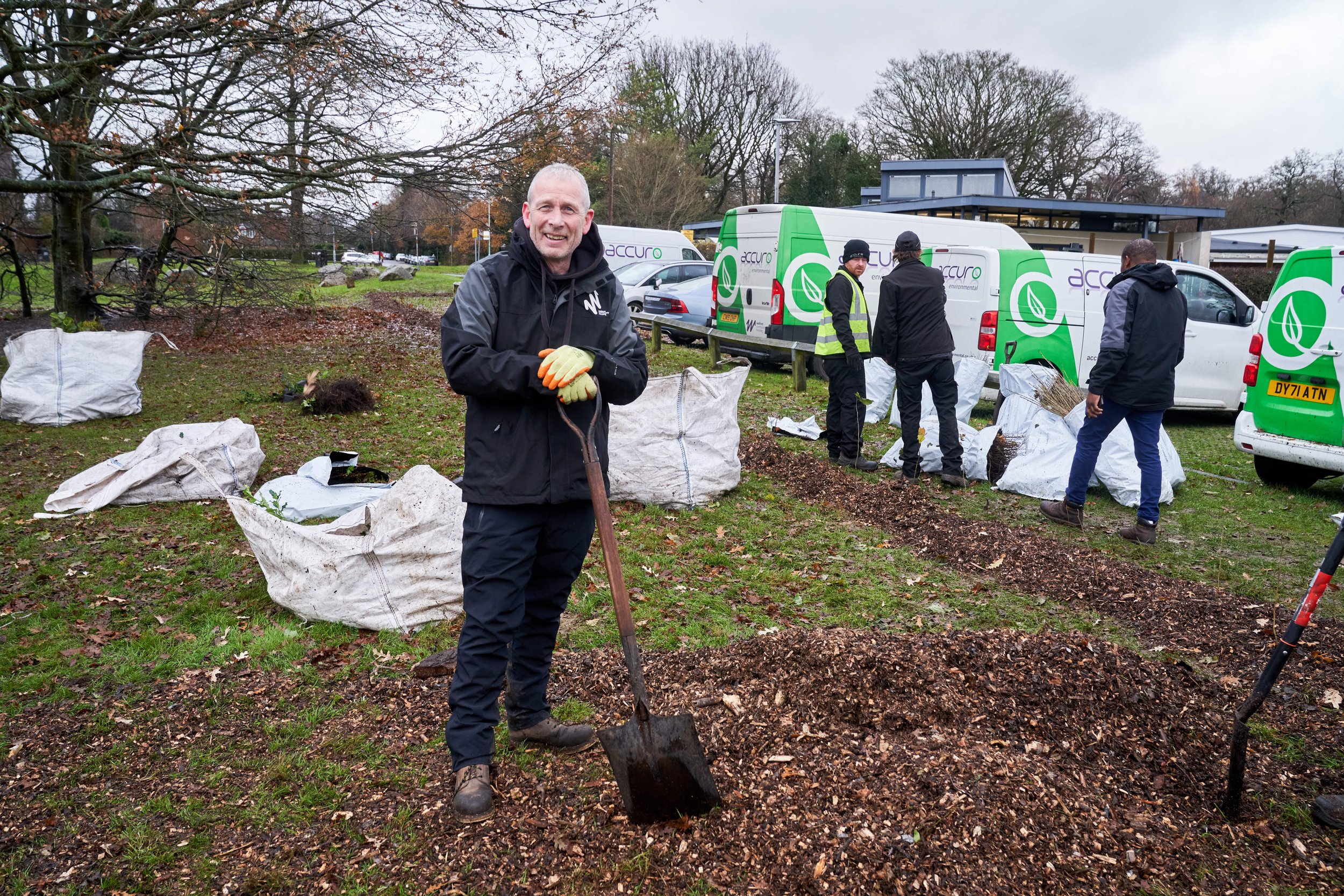 WCH_Hedge_Planting_SJ_012.jpg