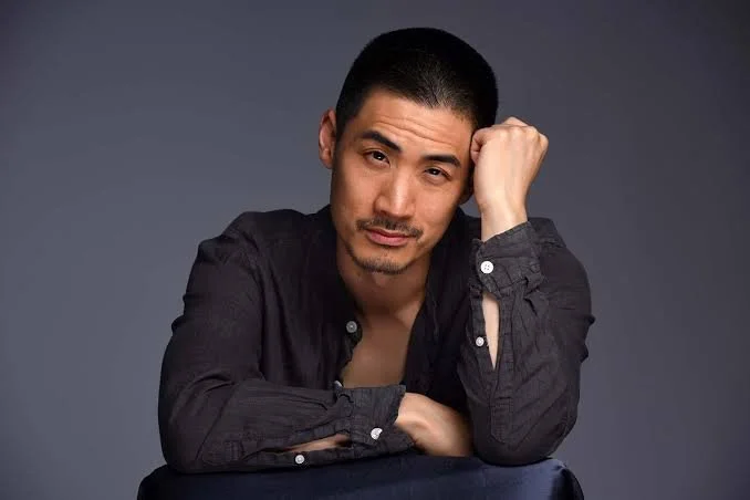 DEREK SIOW