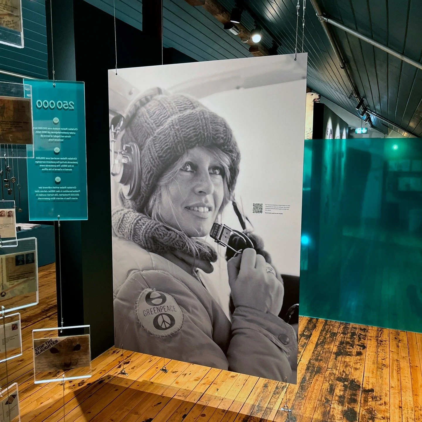 14. mars opna ei ny utstilling i 4. etasje p&aring; Ishavsmuseet Aarvak. D&aring; var det meir enn eit &aring;r sidan Tegneren vart kopla p&aring; for &aring; designe ei utstilling knytt til GC Rieber si ishavshistorie. Etter at grunnplanet og dispon