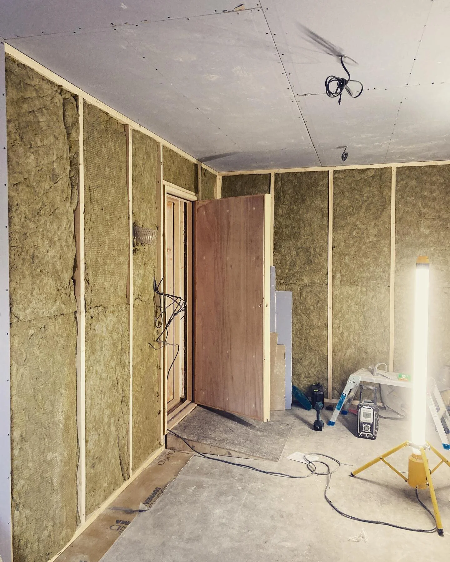 A pleasure creating this soundproof studio. 🎶 

1.6 tonnes of soundblock, 72m of tecsound, suspended internal stud frame, 4 back to back soundproof doors &amp; hey-presto you have a soundproof studio. 😅 We smashed the Target external decibel level 