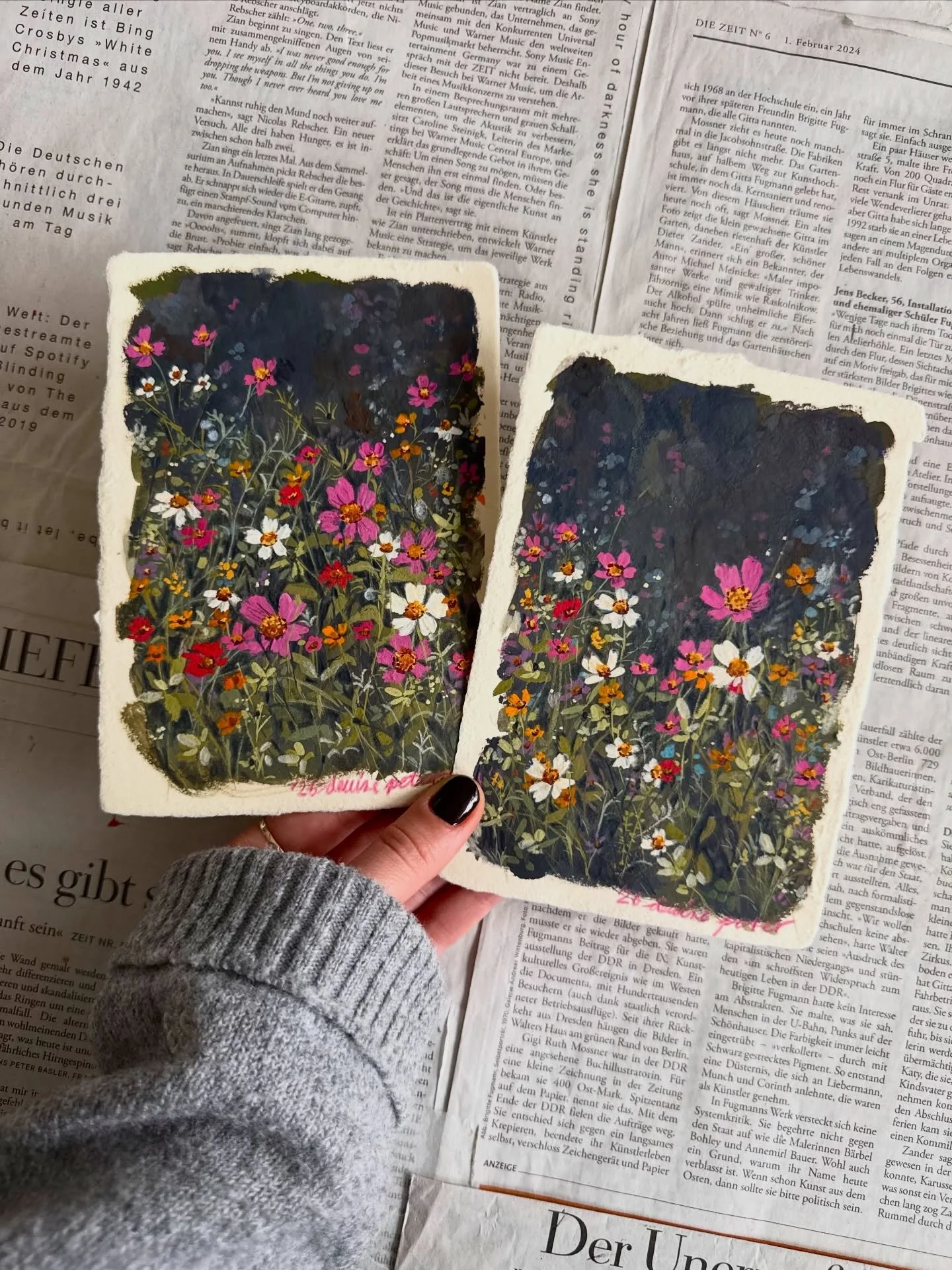 &bdquo;Cosmos bipinnatus IV&amp;V&ldquo;, gouache and coloured pencils on light vanilla handmade paper