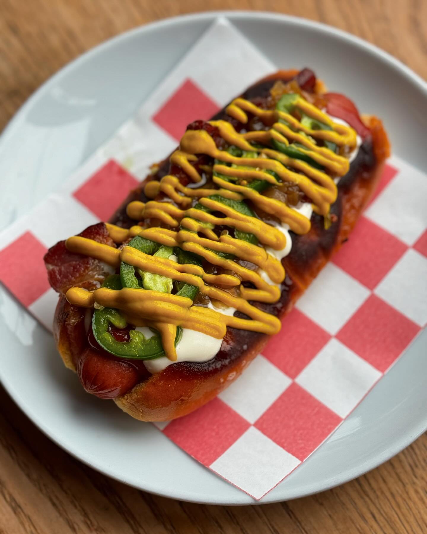 debuting COMBO MEALS on all @dodgers DAY GAME dates (swipe over for the cal!) ☀️🧢☀️ @chefcatierandazzo droppin&rsquo; this LA DOG because they&rsquo;re a hot dog lover like me and us and the general baseball fan population &hellip; pair with a DRANK