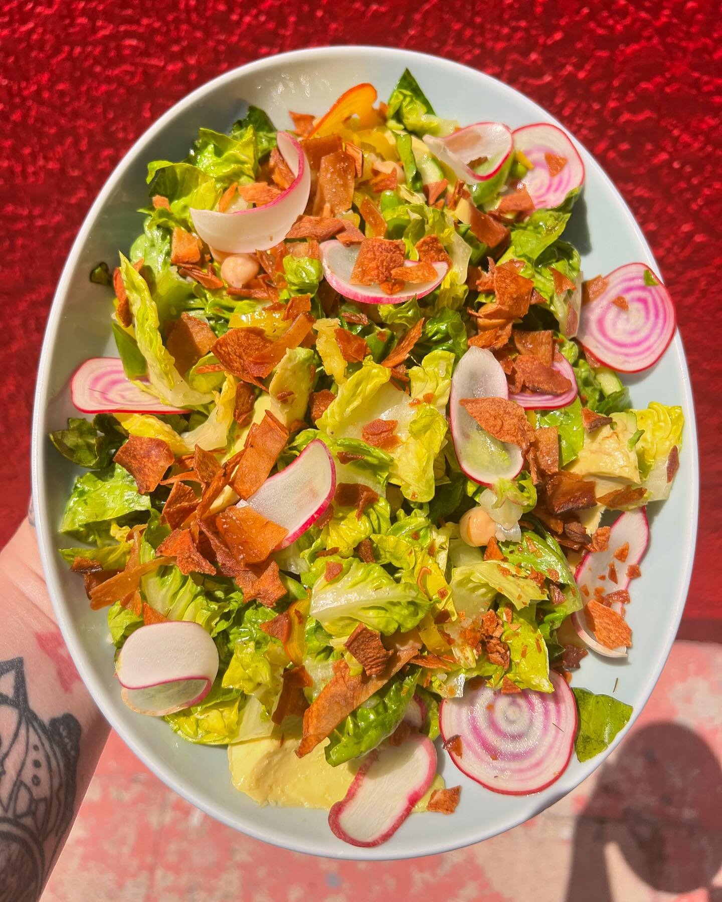 NEW ADB CHOPPED SALAD 🥬🥬 chickpeas, snap peas, asparagus, radish, beets, mushroom bacon, dill vinaigrette &mdash; @chefcatierandazzo brought it to us vegan, but you can add an egg, you can add some chicken &mdash; should your buds desire 🎈👅🎈🎈🎈