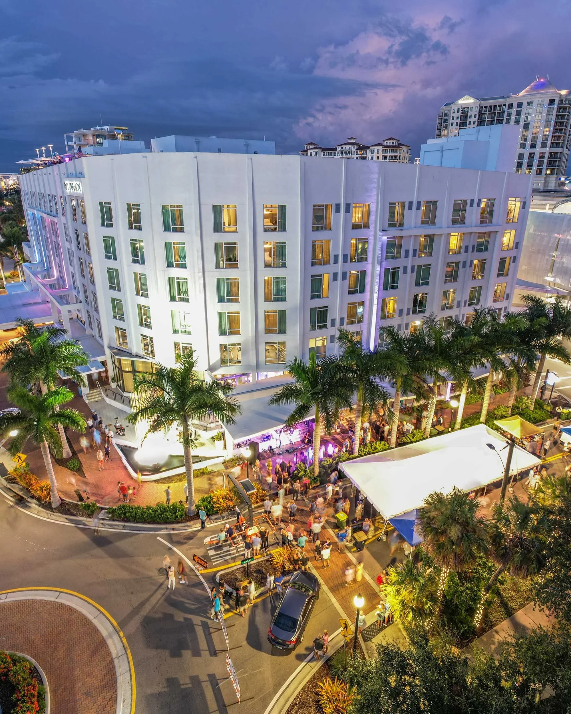 Art Ovation Hotel Sarasota Florida