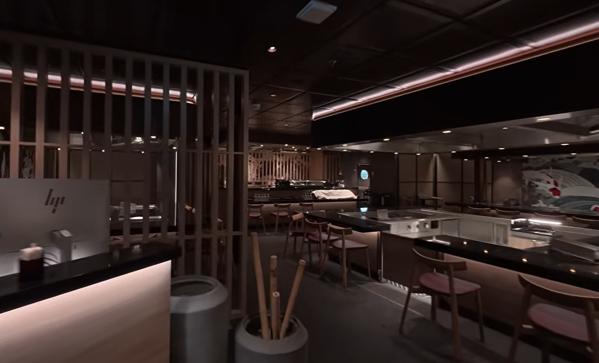 Izumi Host Desk.png