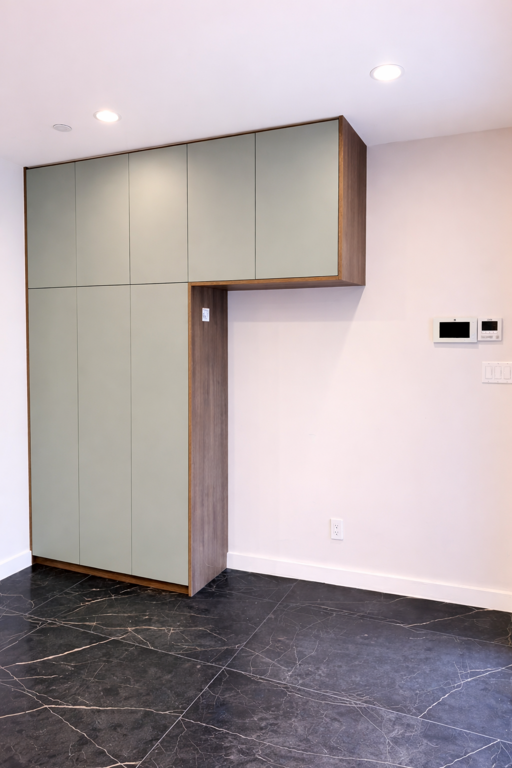 ChatGPT Image Jan 12, 2026, 09_38_32 PM.png