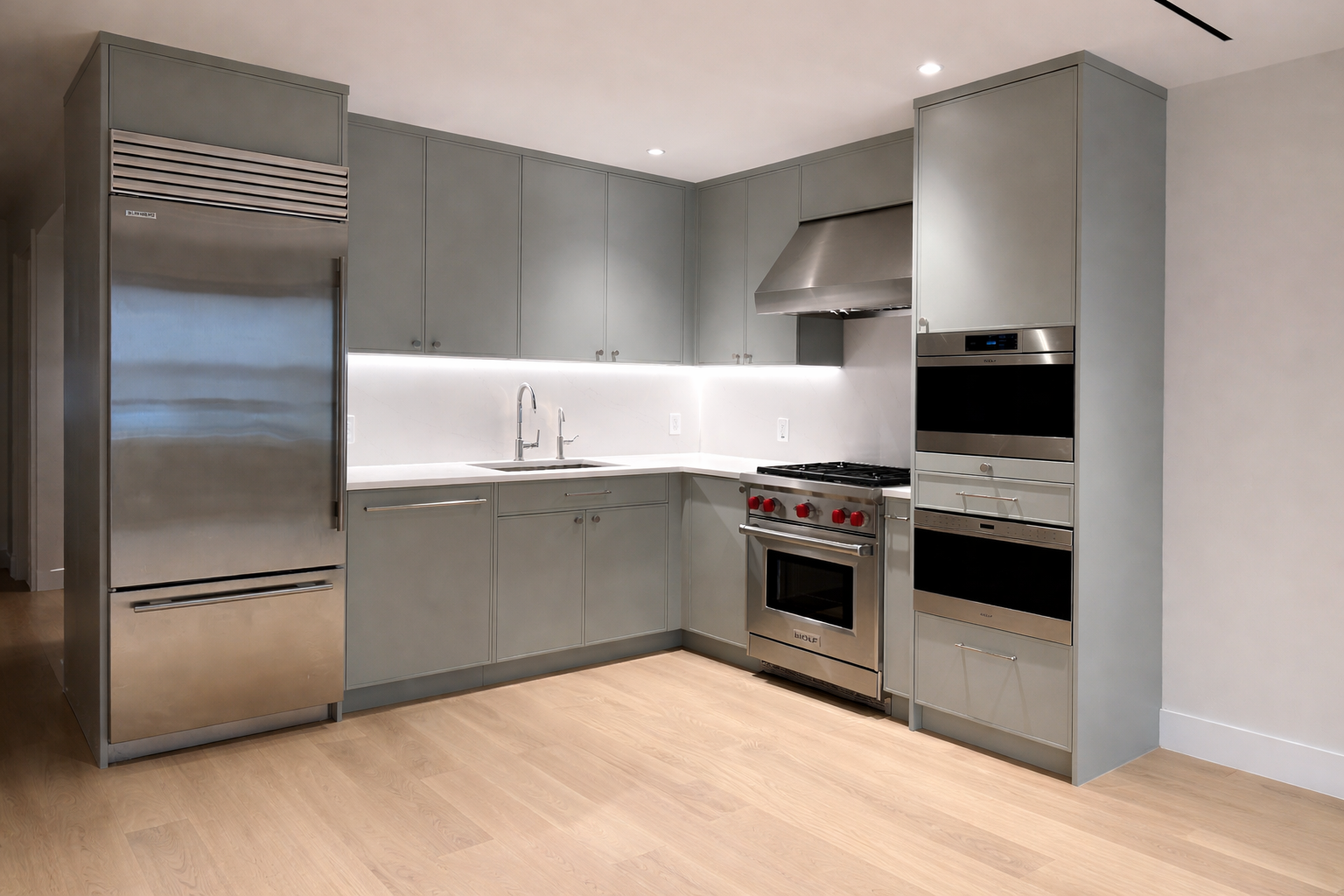 Hampton Square Dove Gray Kitchen Cabinetry