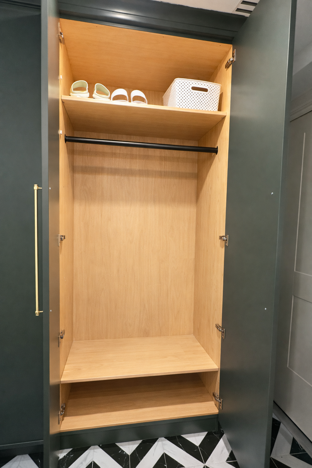 ChatGPT Image Jan 12, 2026, 08_11_06 PM.png