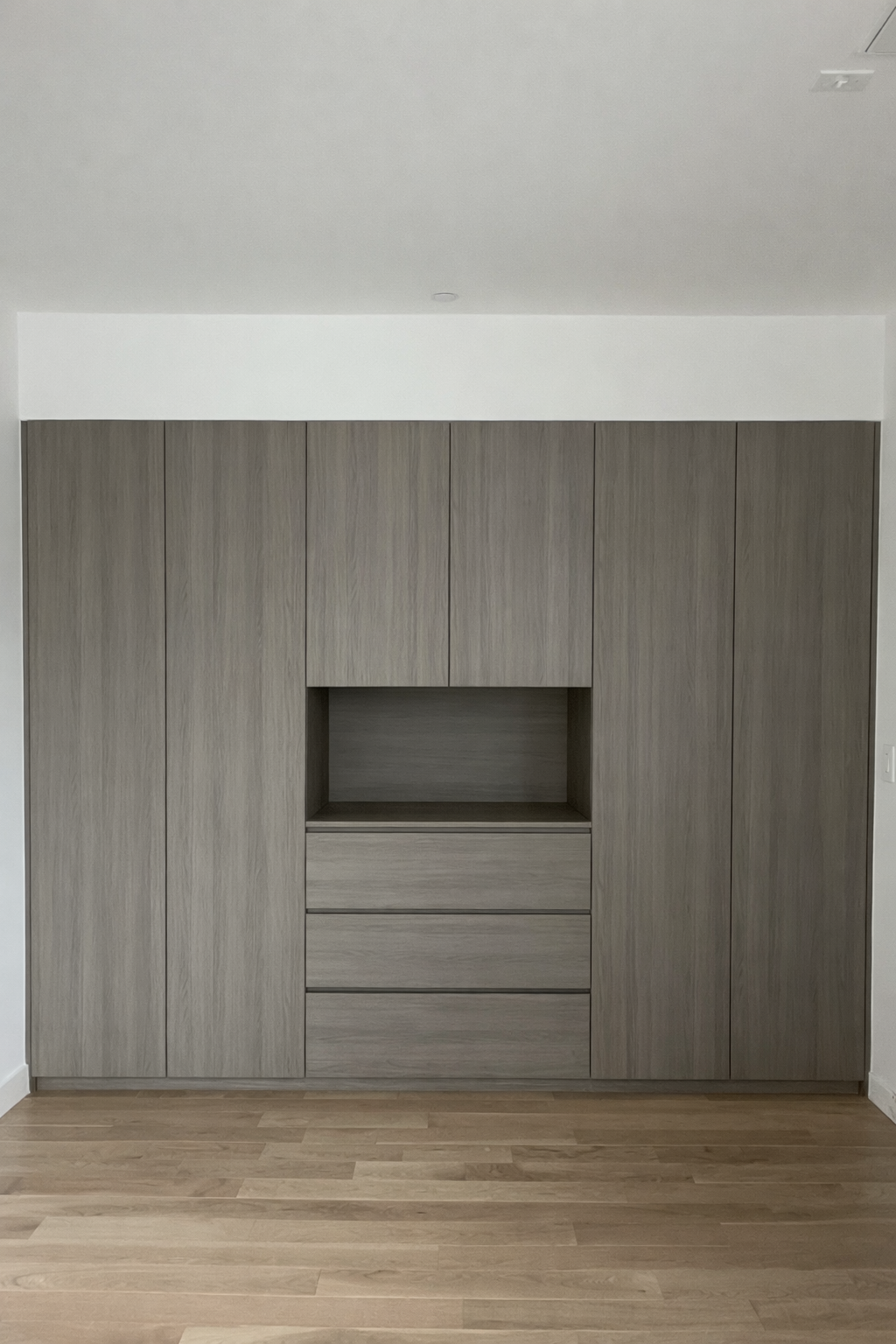 ChatGPT Image Jan 12, 2026 at 01_06_50 PM.png