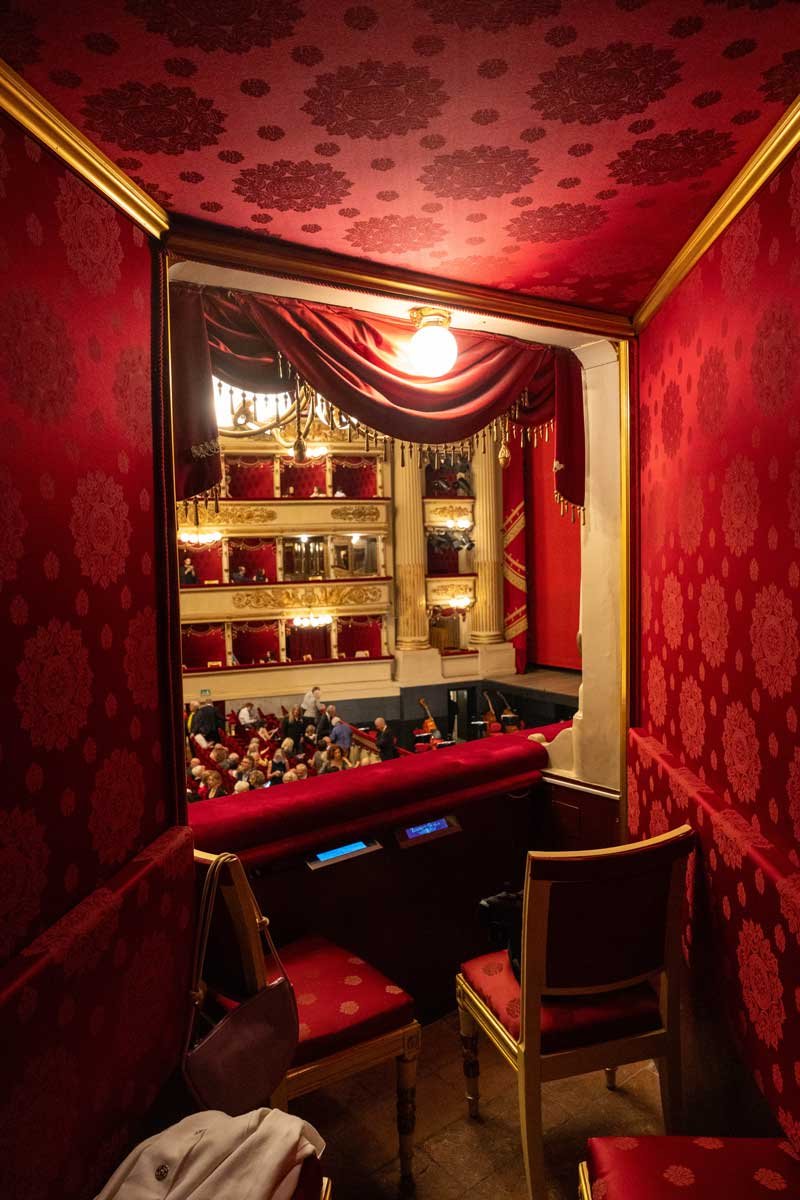 teattro-alla-scala-viewing-box.jpg