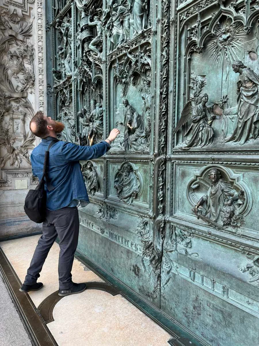 will-front-portal-duomo-di-milano-cathedral.jpg