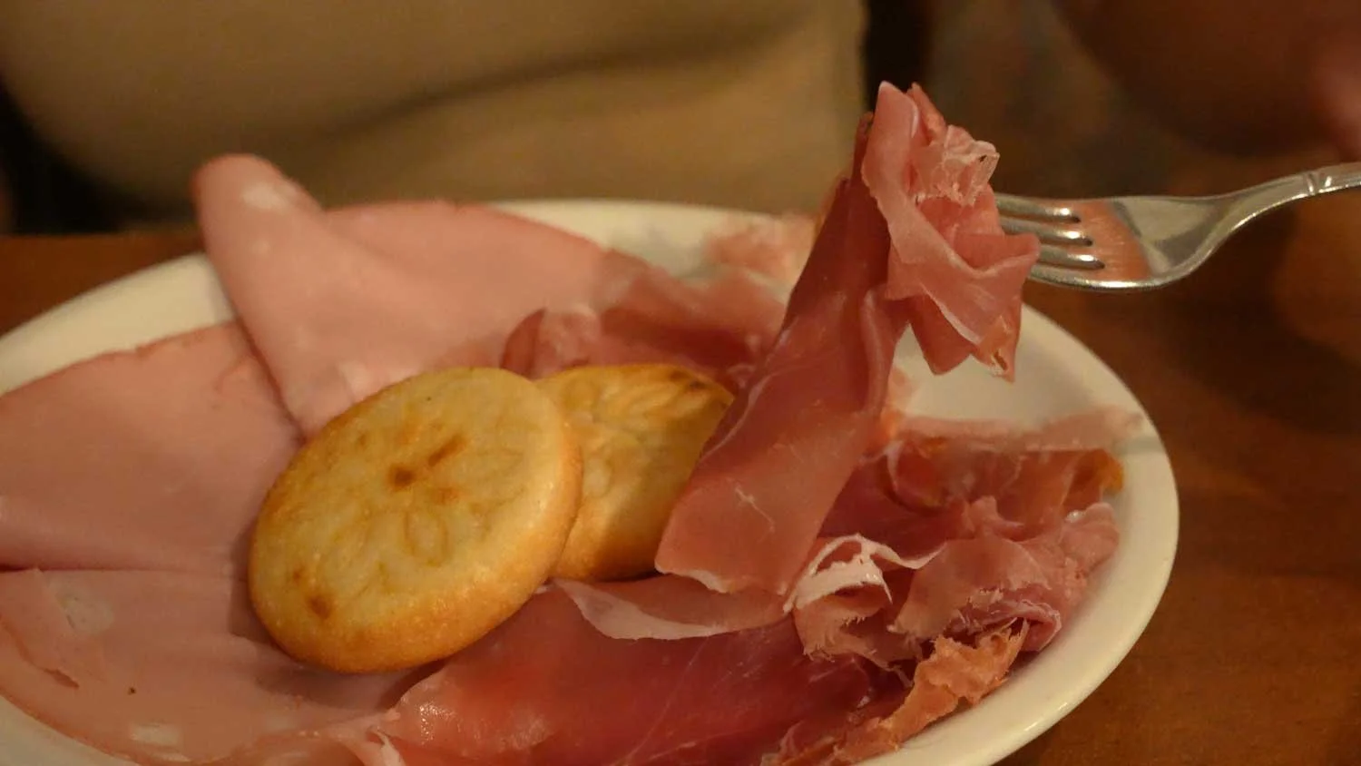 affettato-misto-mortadella-prosciutto-osteria-dell'orsa-2.jpg