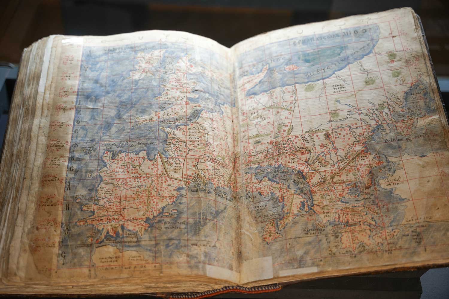 old-map-biblioteca-ambrosiana.jpg