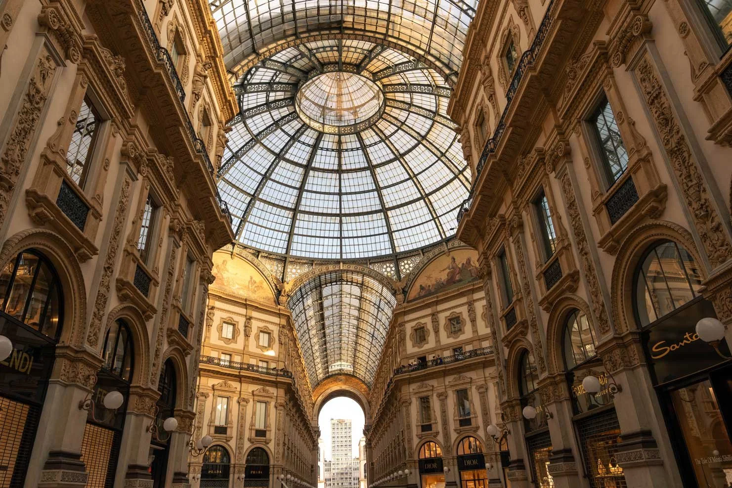 Galleria Vittorio Emanuele II: Milan’s Most Iconic Covered Gallery – History, Architecture, Luxury &amp; Tradition