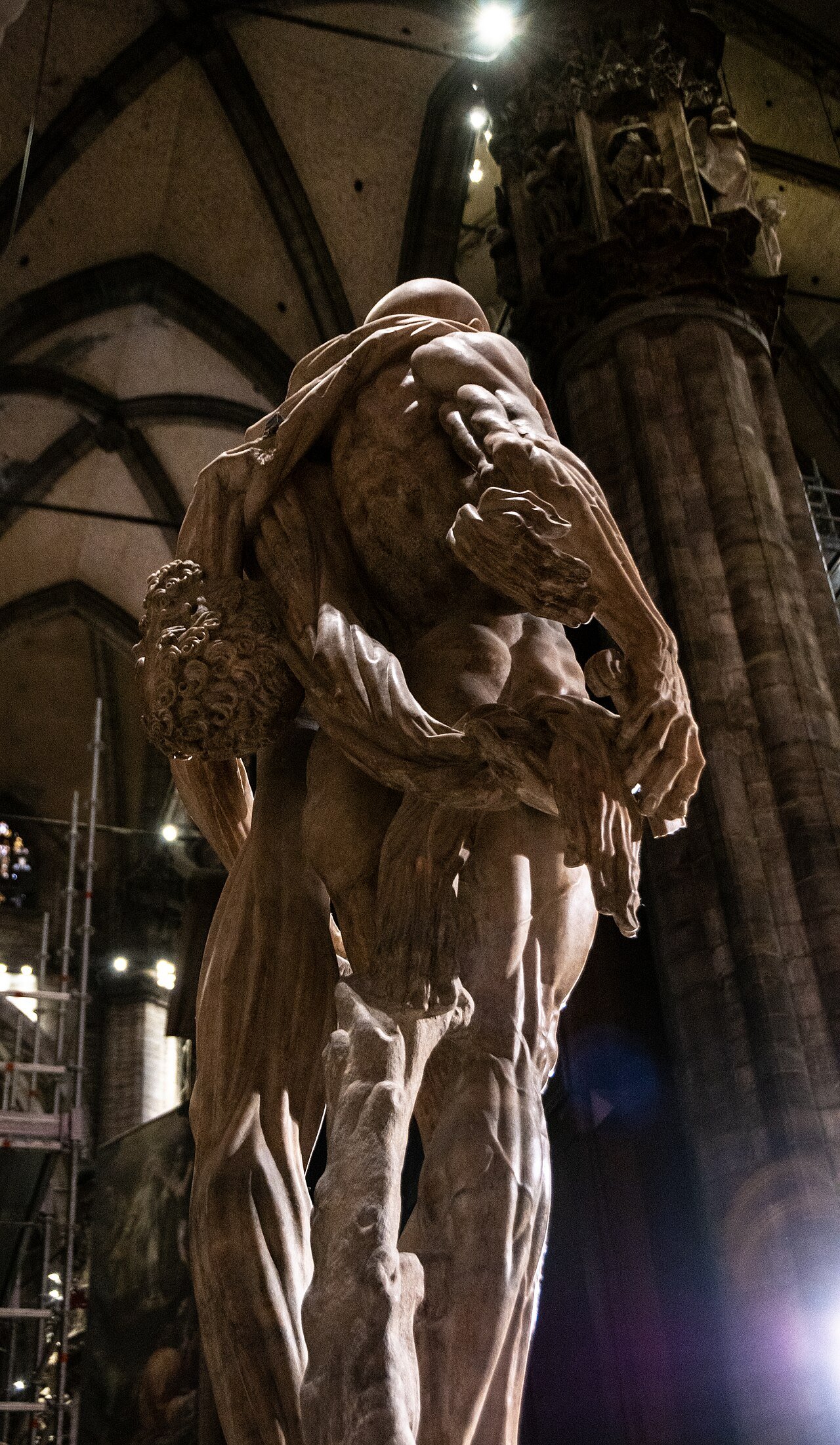 San Bartolomeo Flayed. Statue by Marco D'Agrate. Duomo, Milano (1562)
