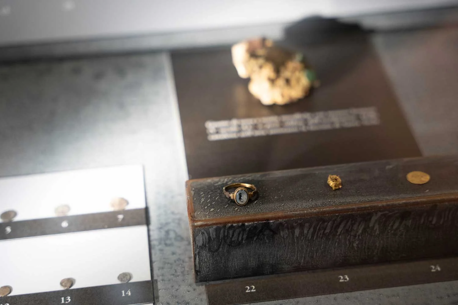 rings-archeological-area-duomo-di-milano.jpg