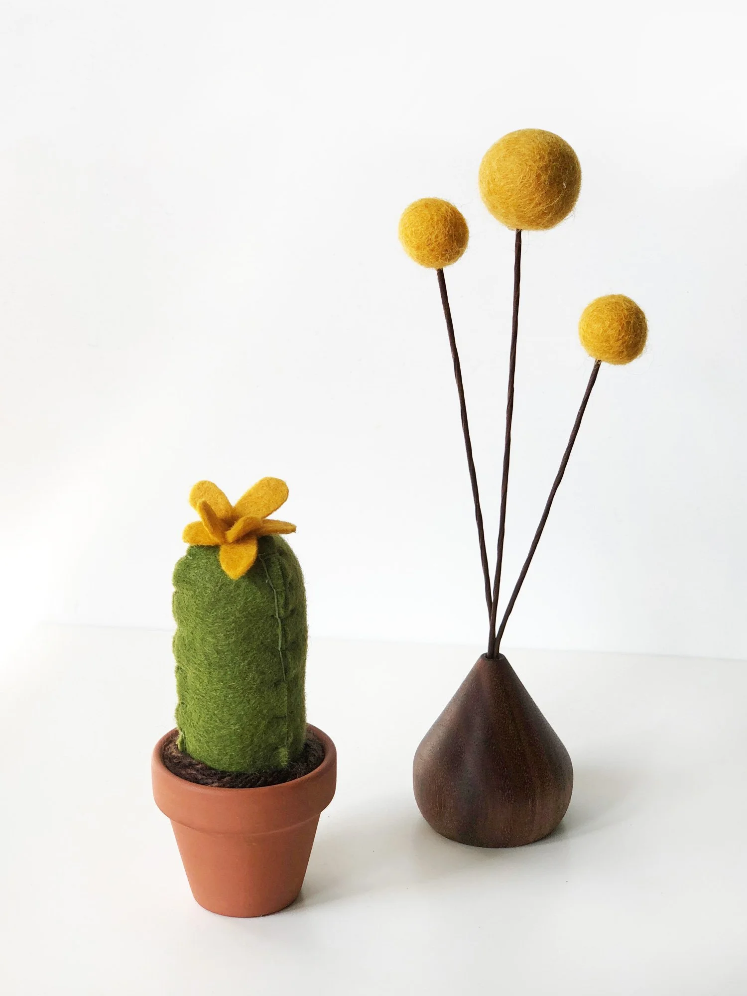 TallCactus_Avocado_YellowFlower_V4_ProductPage.jpg