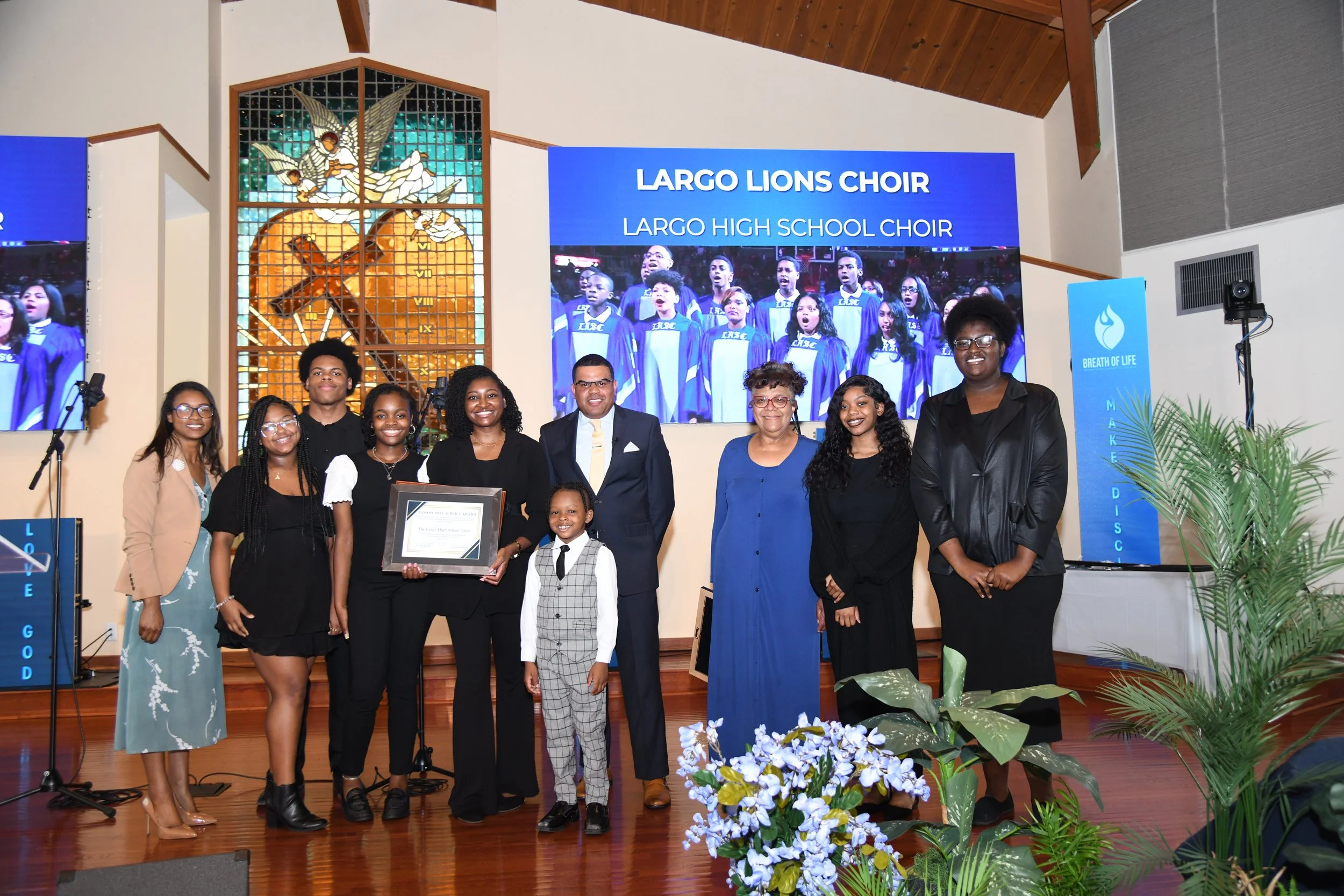 Largo Public High School Receives Community Award .jpeg