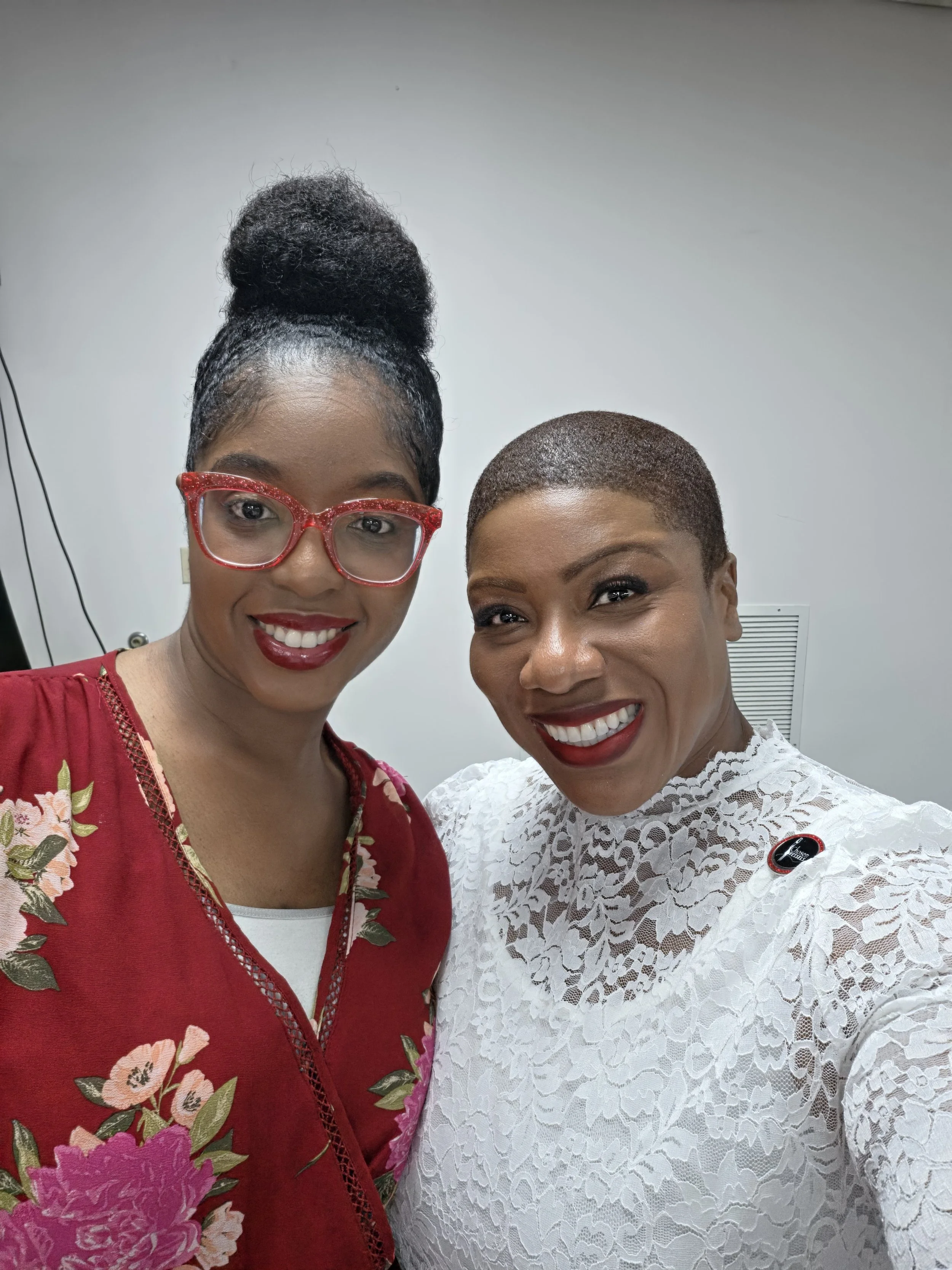 Pastor Darnisha Thomas.jpg