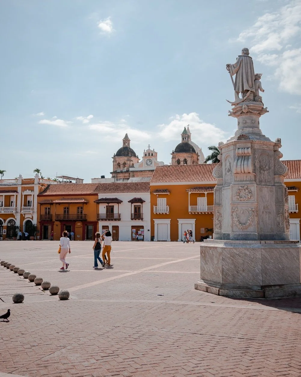 The Best Cartagena Itinerary: Getsemani, Old Town, Rosario Islands