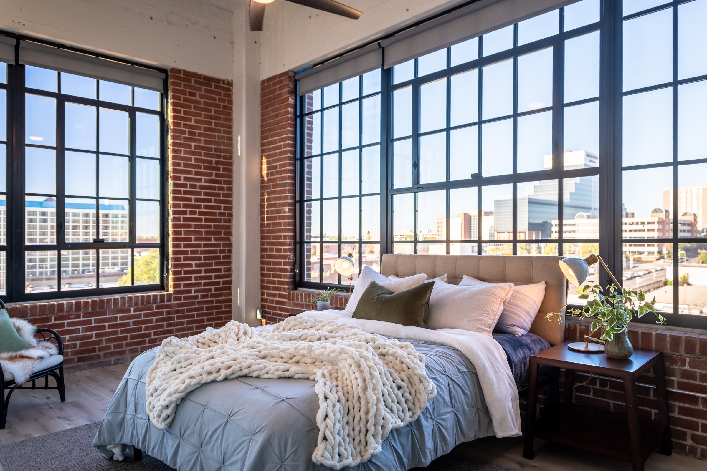 2200 Locust - 2 Bedroom Apartment 507-4.jpg