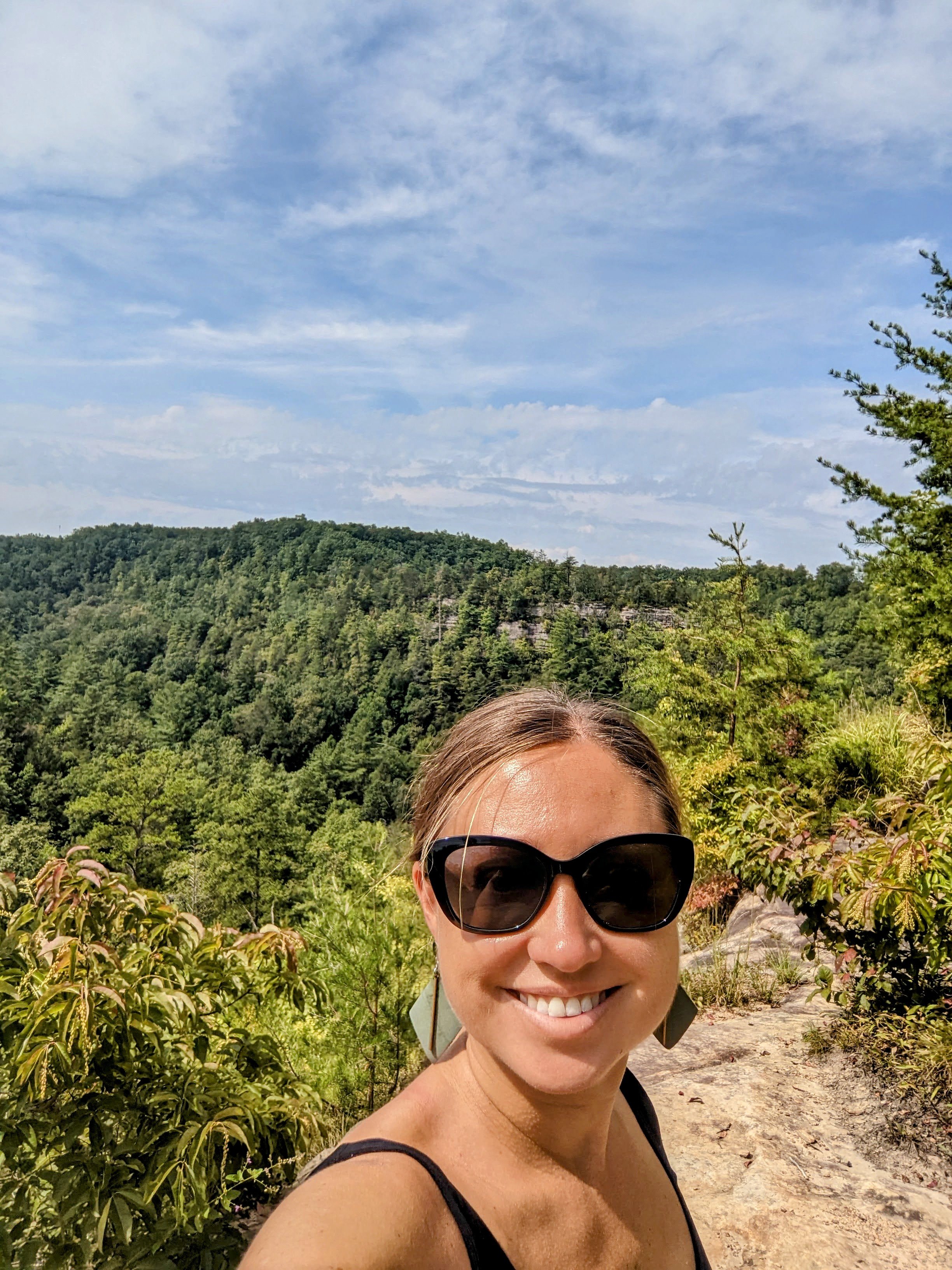 Hiking to Gray’s Arch with kids: the out and back and loop trail options.