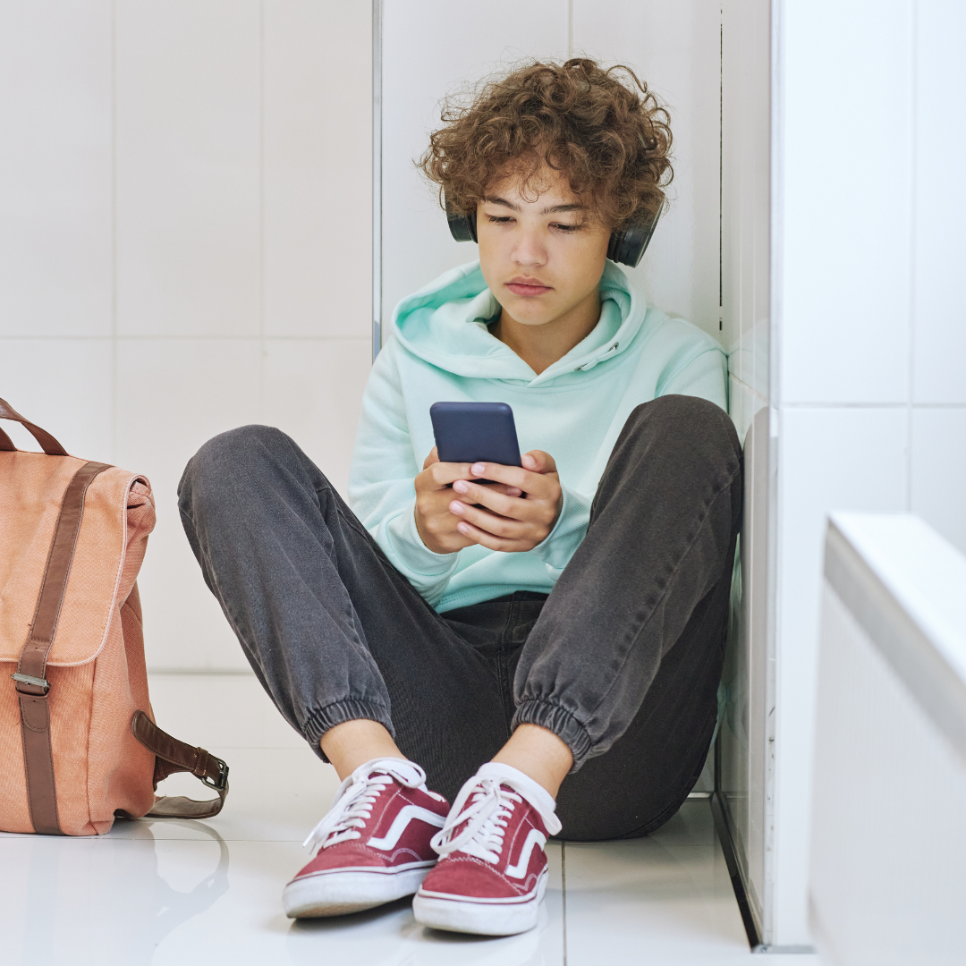 How to Know if My Teen Needs Counseling?