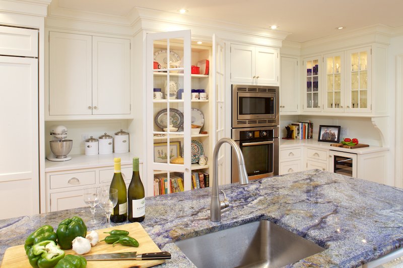 House interior designed by Charlottesville, Virginia architect, Liz Sloan.