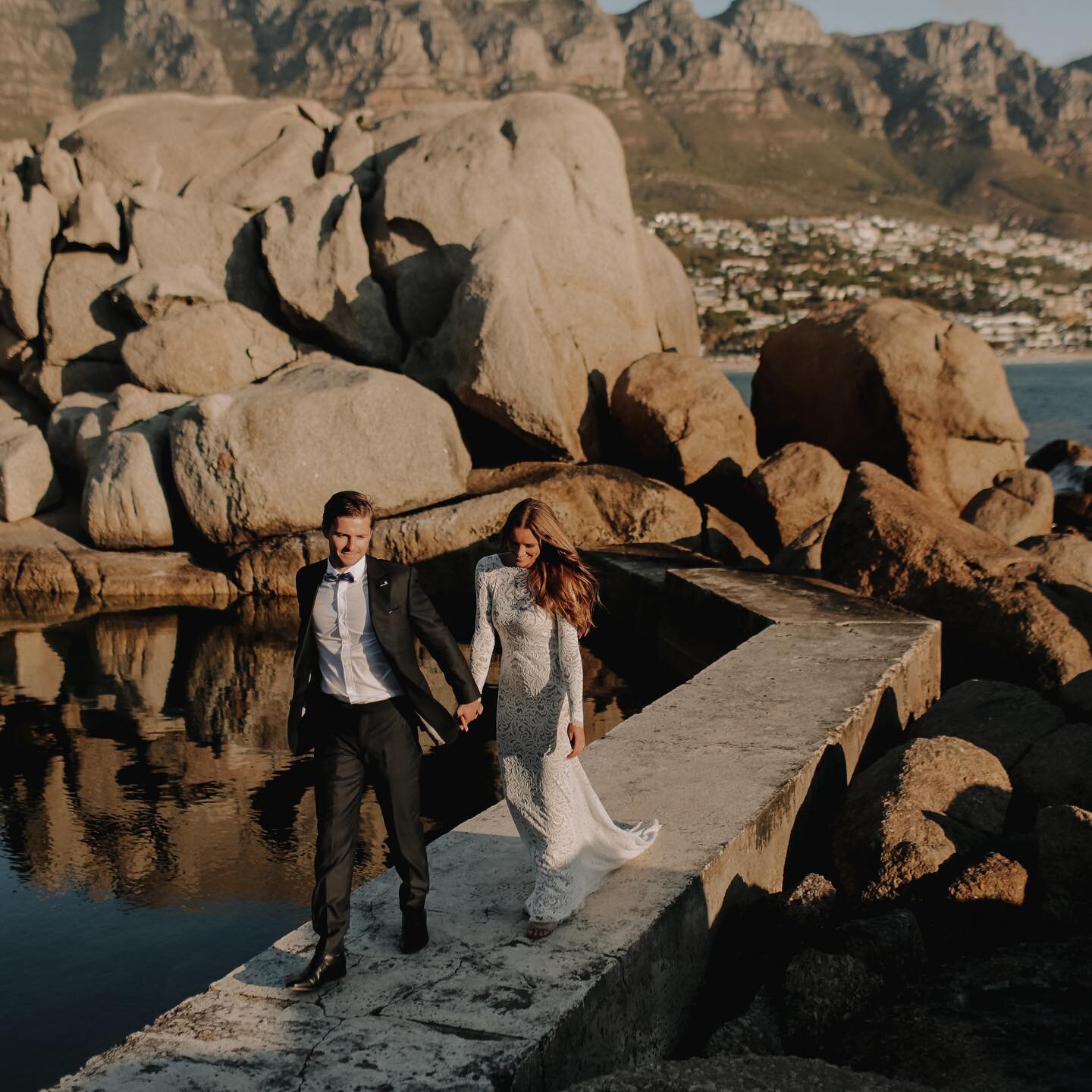 SOUTH AFRICA 👏🏻 you have been truly magic!! 

From intimate moments, our gorgeous couple, golden sunsets and a wild party ! You guys were a total vibe👌🏻🍸

#destination #destinationwedding #destinationweddingphotographer #travelphotography #desti