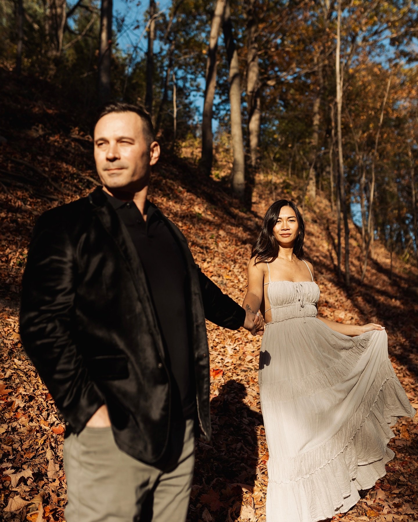 GREG + ANGELA🍁

When the power of light transforms you to another world✨

@angelalocq gregriverso 

#torontoweddingphotographer #weddingphotography #gtaweddingphotographer #torontowedding #luxuryweddingphotographer #editorialweddingphotography #fine