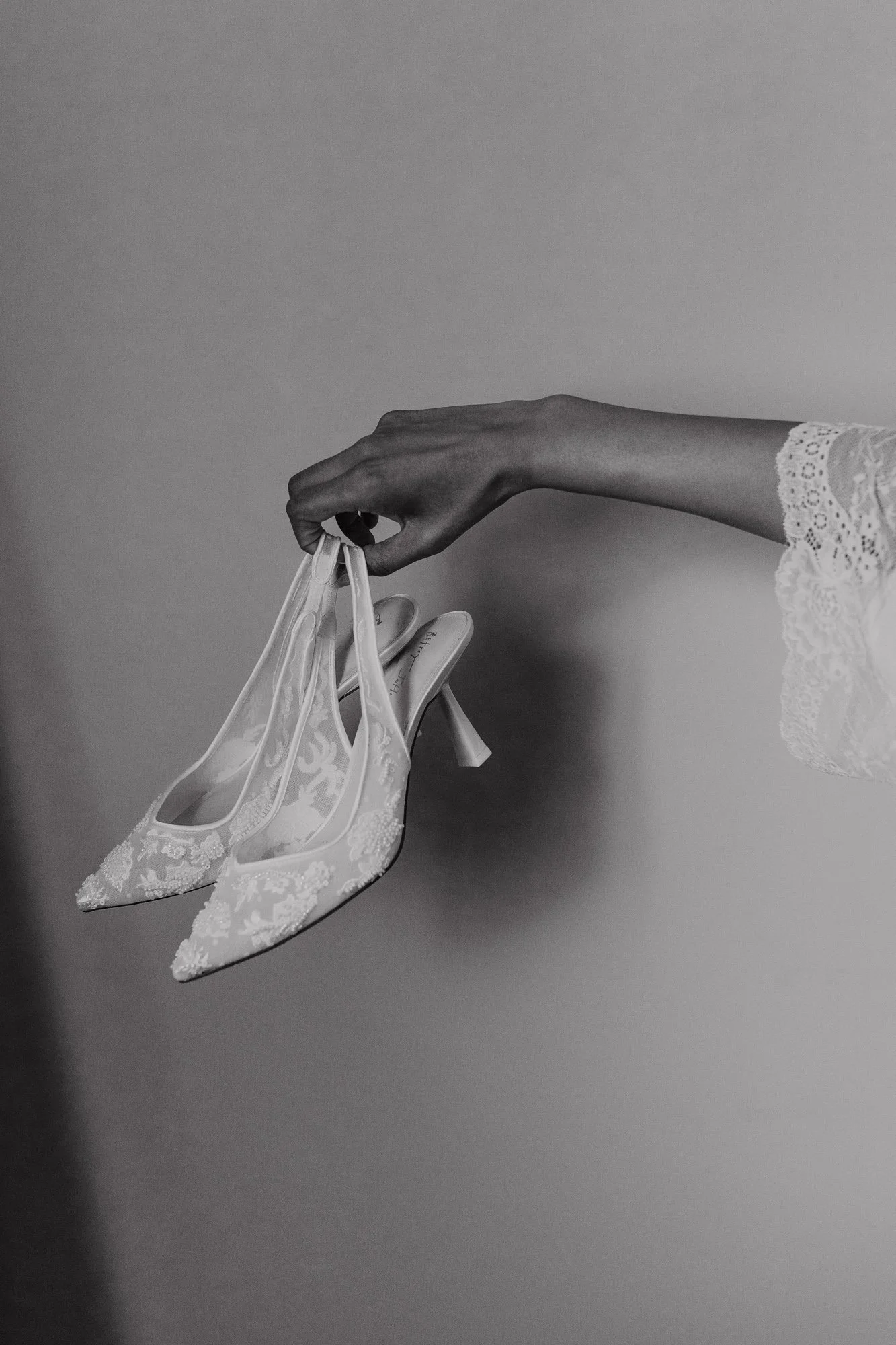 wedding-photography-toronto-shanese-christiano-doctors-house-9.jpg