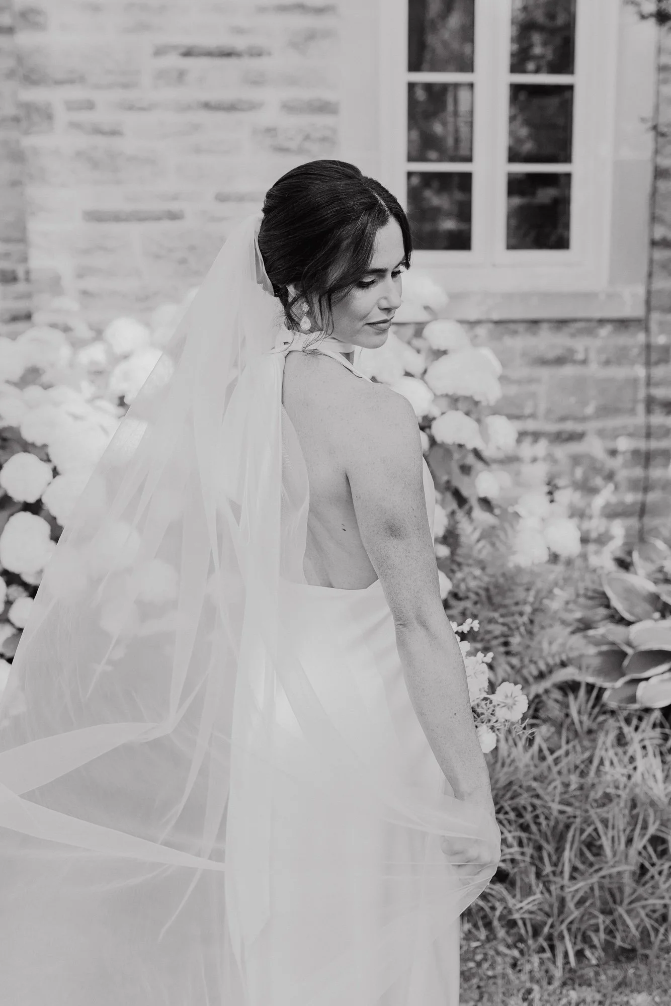 wedding-photography-couple-bellcroft- estate-44.jpg