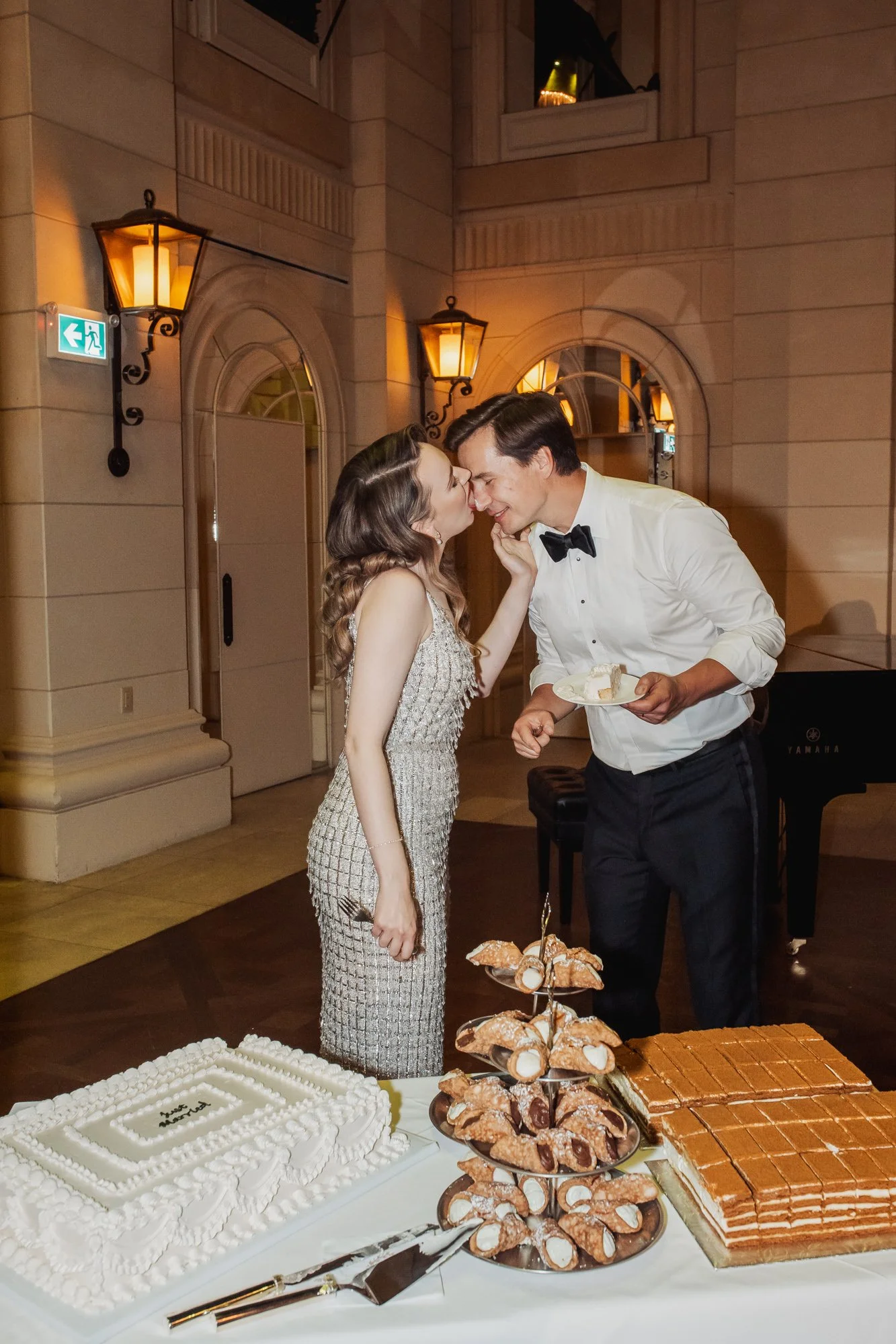 wedding-photography-sydney-aunrey-windsor-arms-hotel-118.jpg