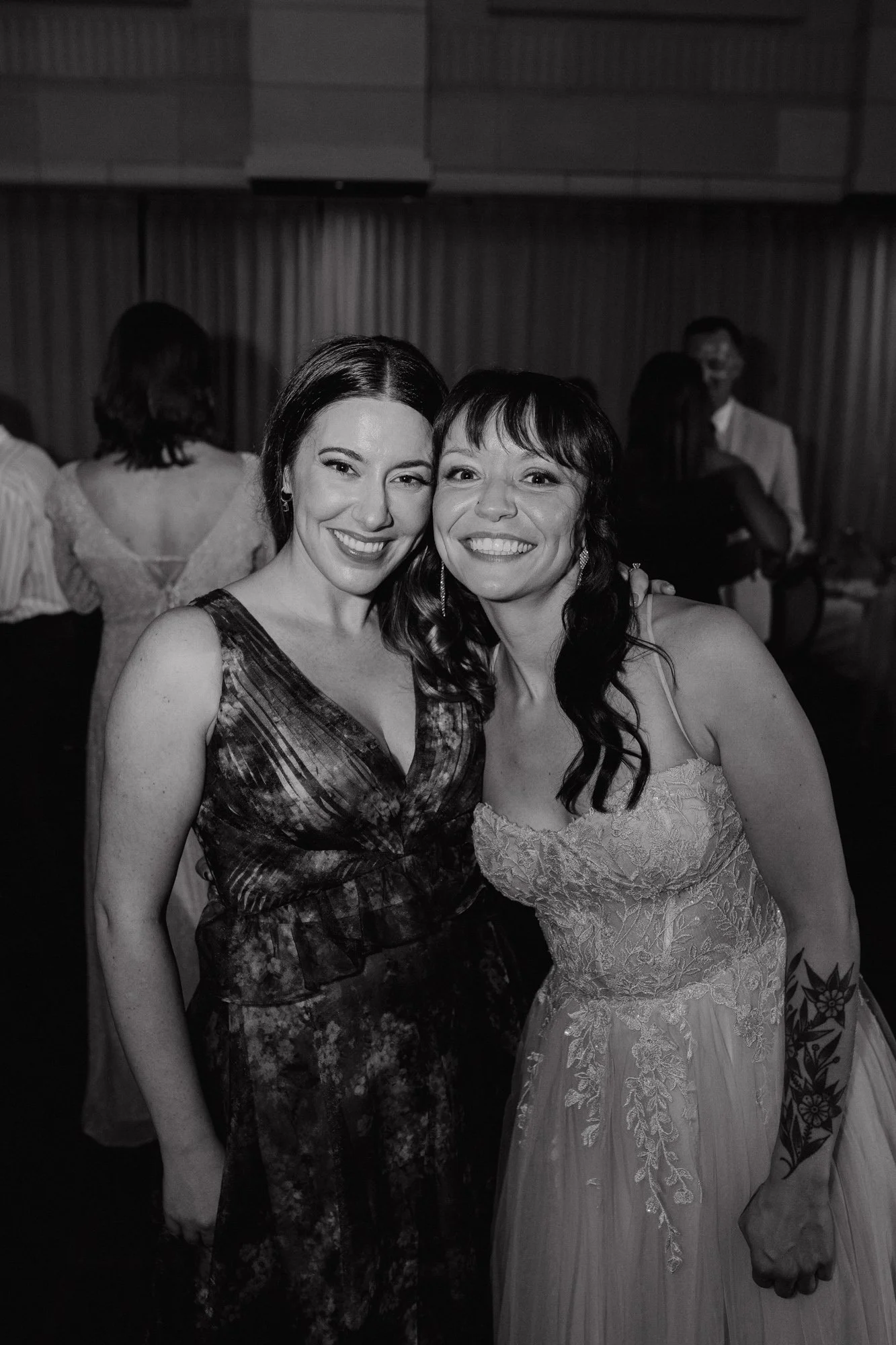 wedding-photography-sydney-aunrey-windsor-arms-hotel-123.jpg