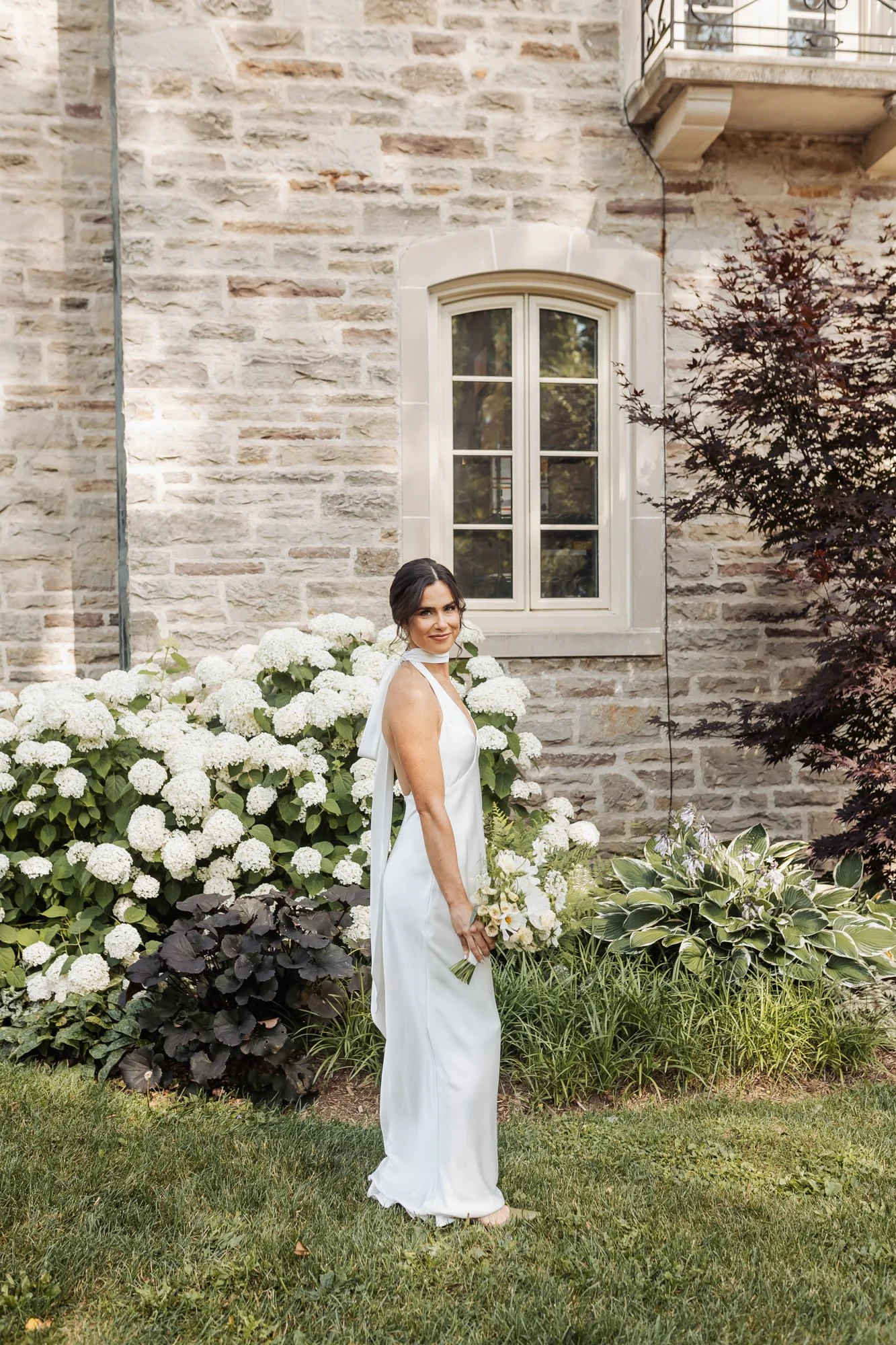 wedding-photography-couple-bellcroft- estate-25.jpg