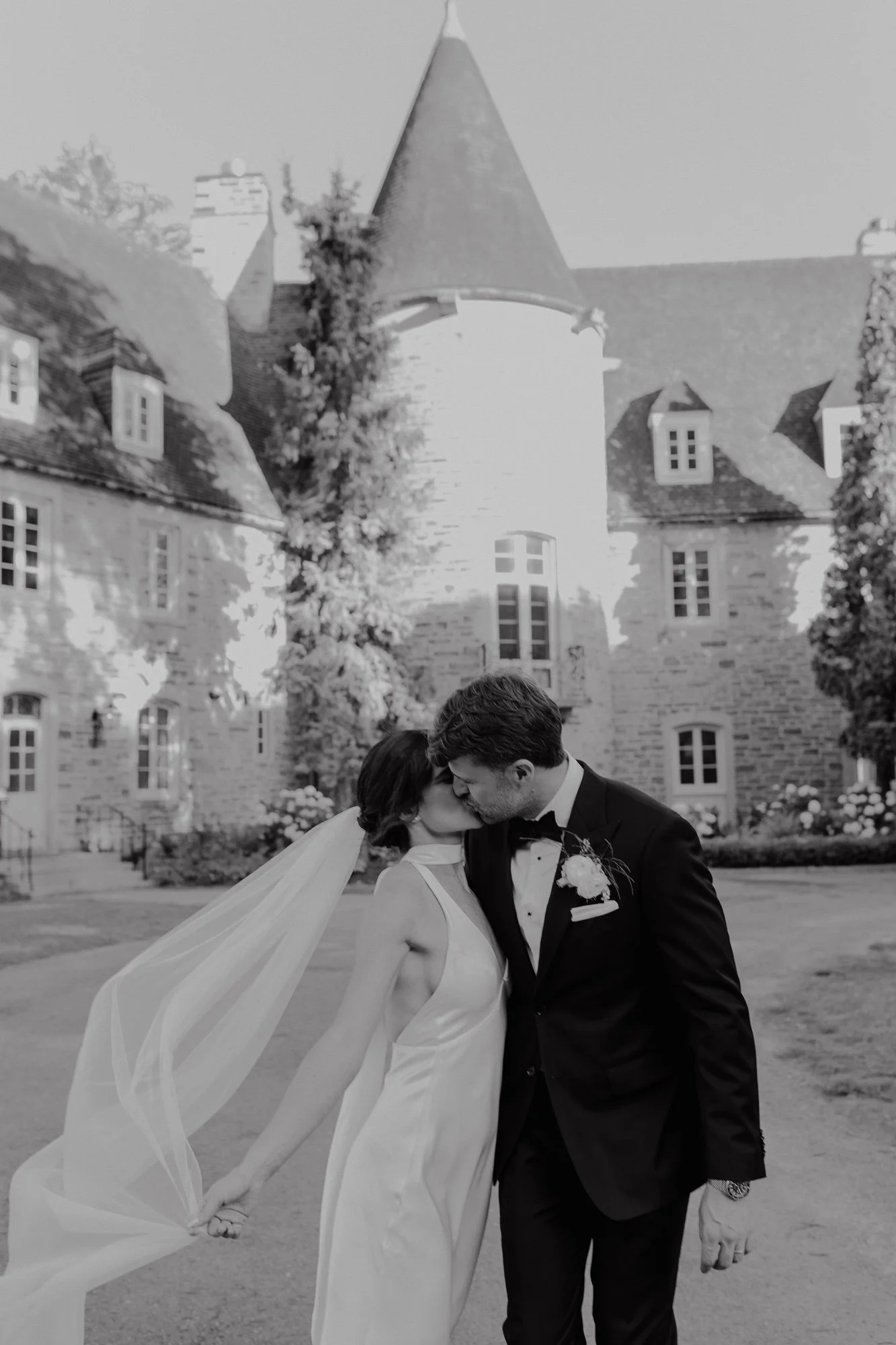 wedding-photography-couple-bellcroft- estate-122.jpg