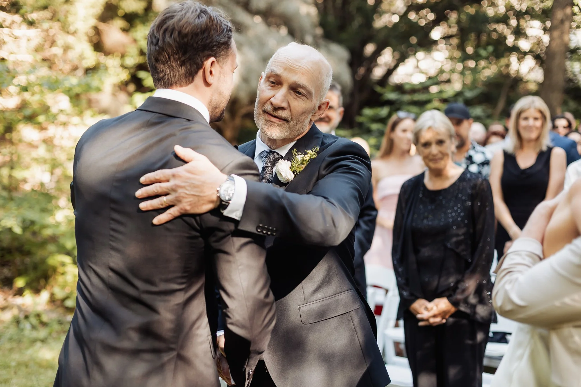 wedding-photography-couple-bellcroft- estate-70.jpg