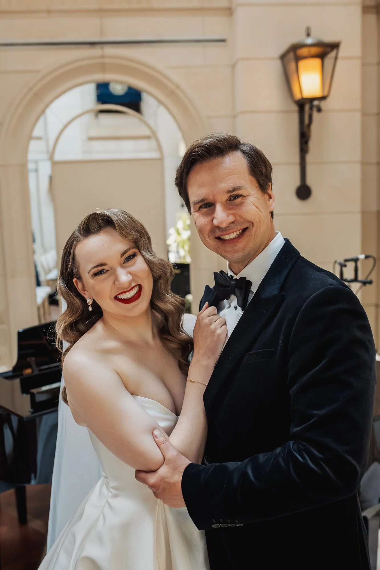 wedding-photography-sydney-aunrey-windsor-arms-hotel-34.jpg