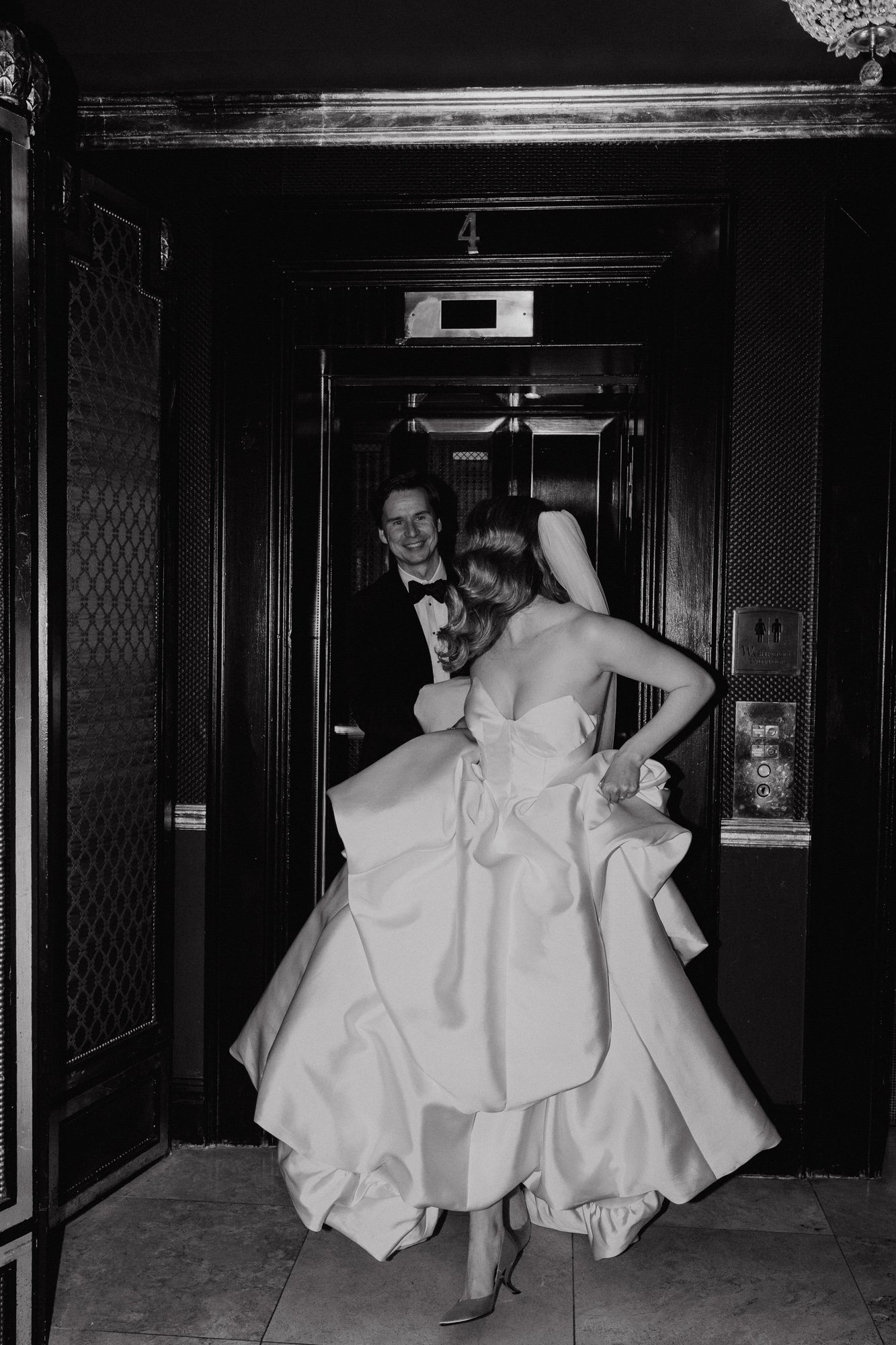 wedding-photography-sydney-aunrey-windsor-arms-hotel-61.jpg