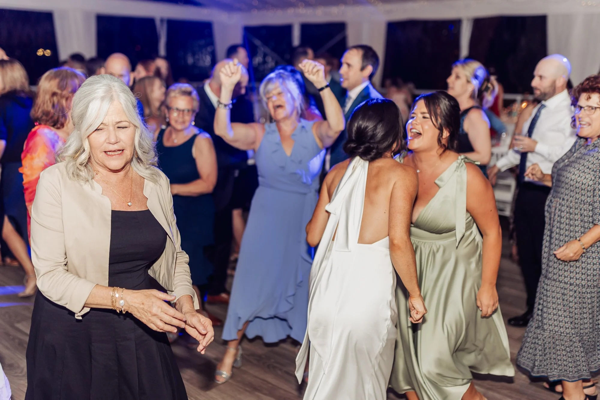 wedding-photography-couple-bellcroft- estate-178.jpg