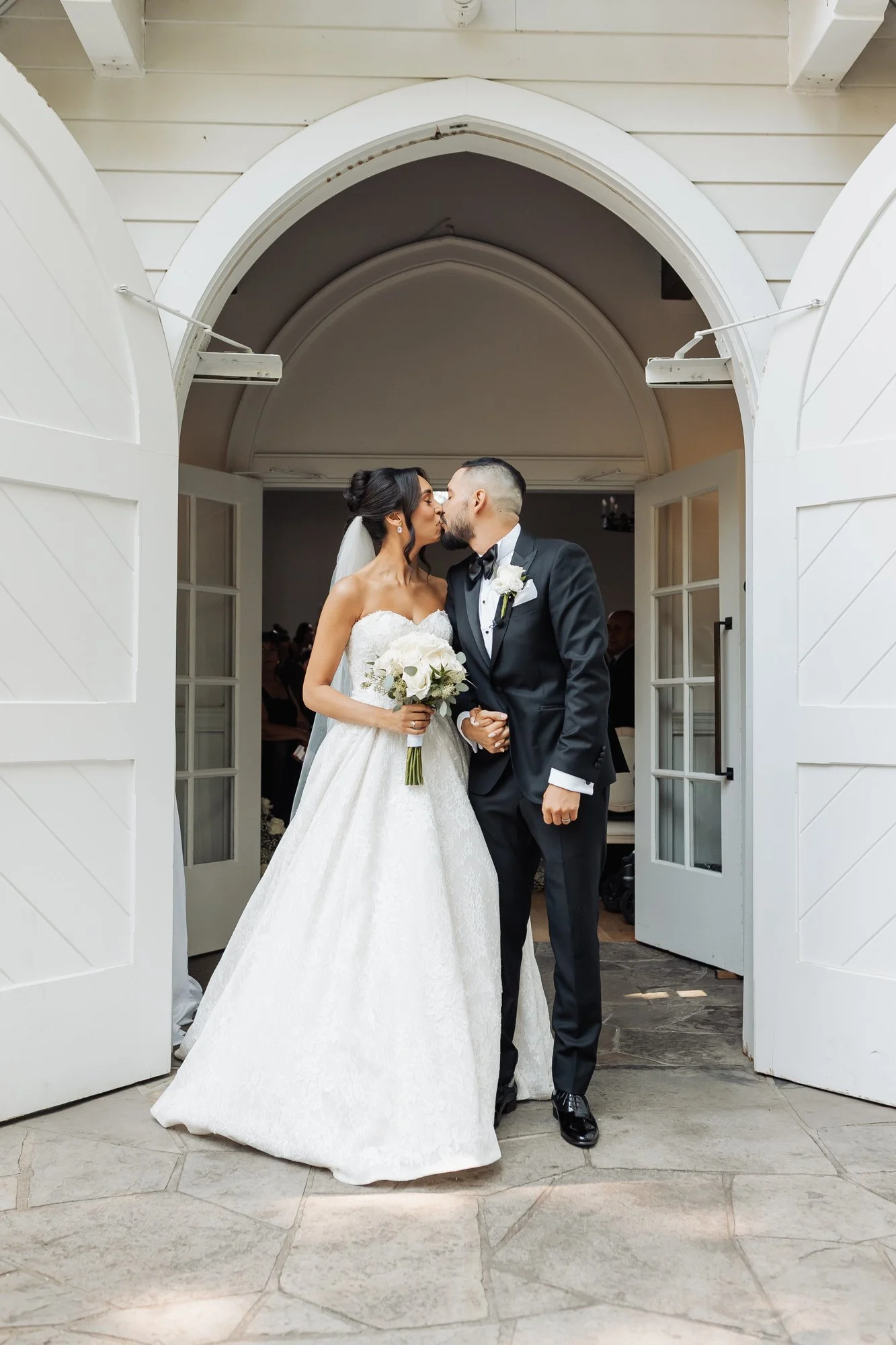 wedding-photography-toronto-shanese-christiano-doctors-house-25.jpg