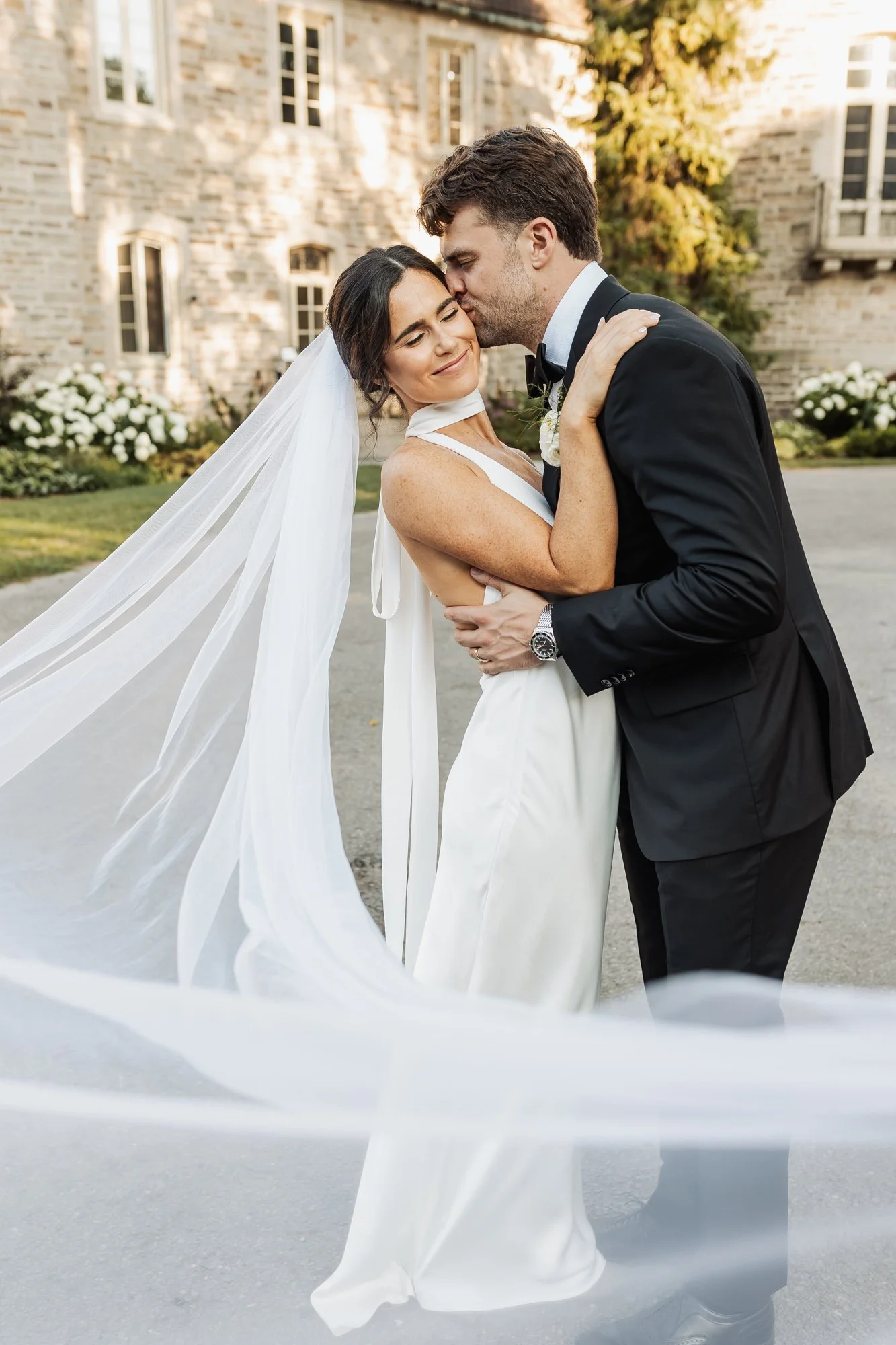 wedding-photography-couple-bellcroft- estate-124.jpg