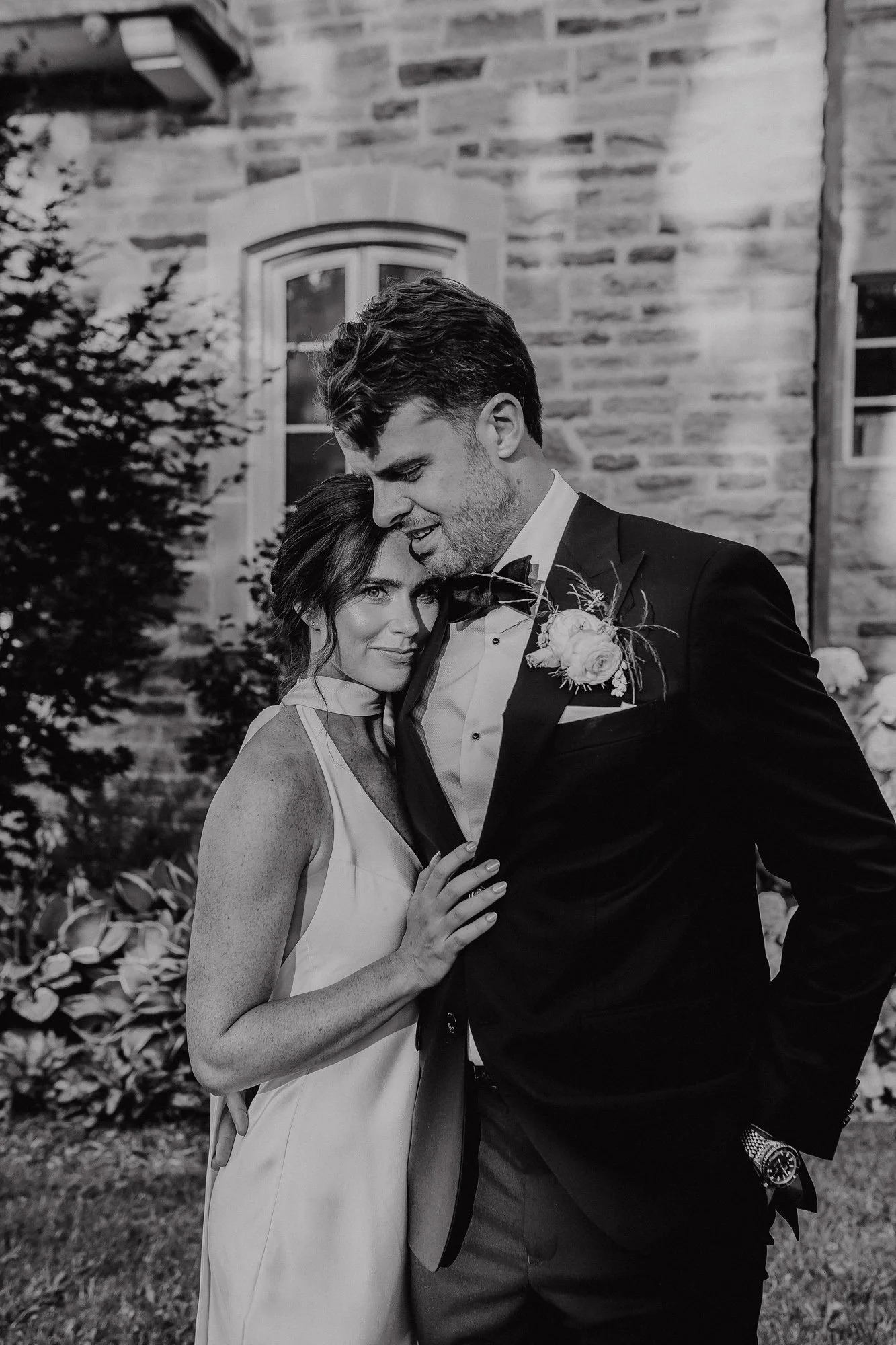 wedding-photography-couple-bellcroft- estate-109.jpg