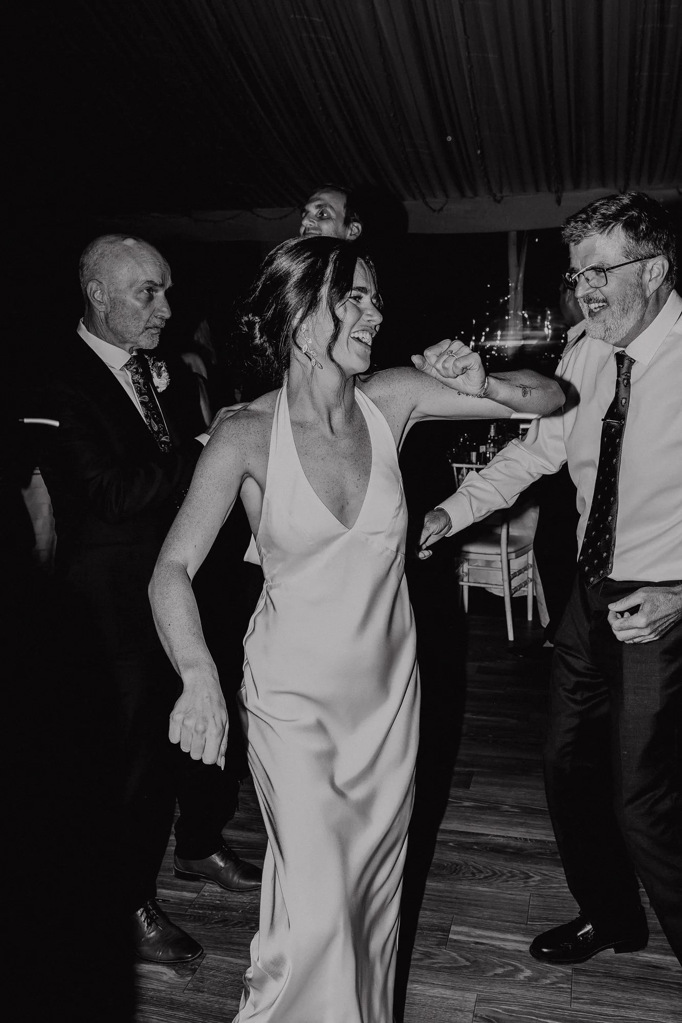 wedding-photography-couple-bellcroft- estate-174.jpg