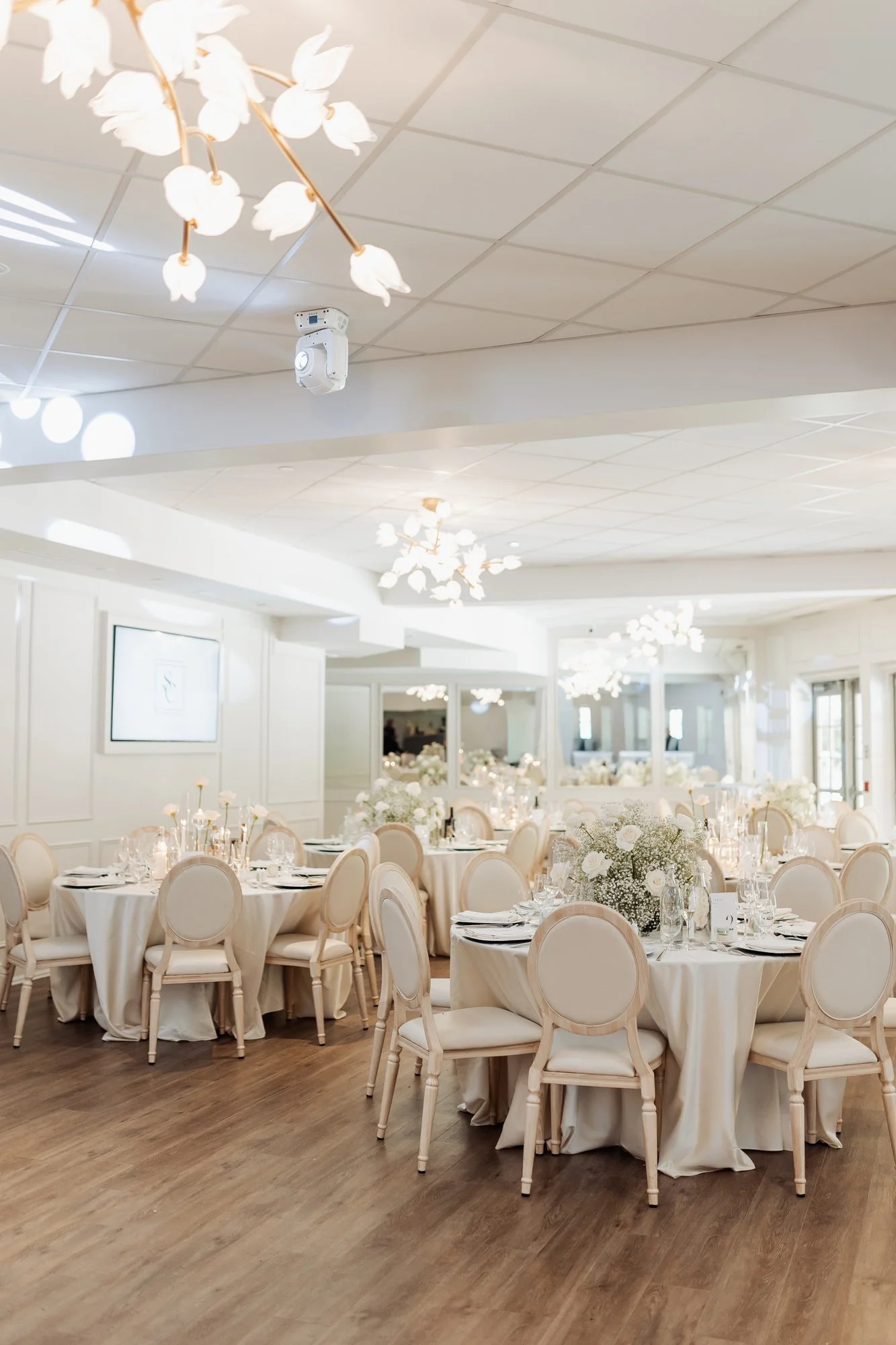 wedding-photography-toronto-shanese-christiano-doctors-house-35.jpg